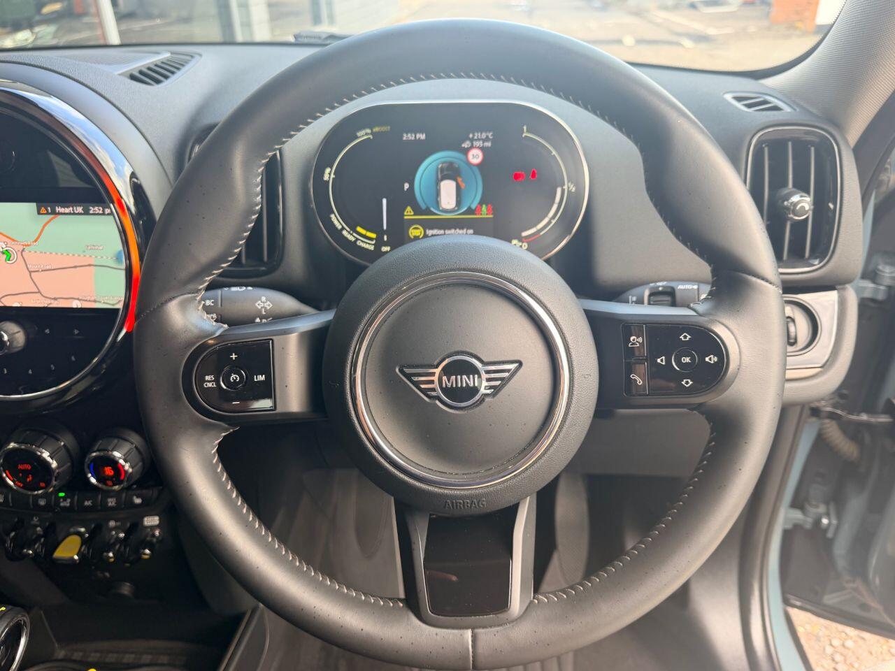 Mini Countryman view 25