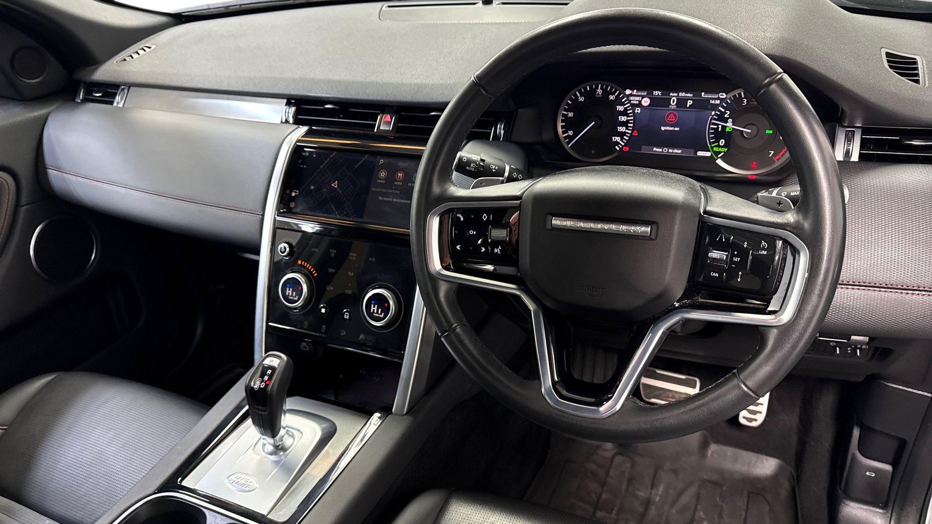 Land Rover Discovery Sport view 9