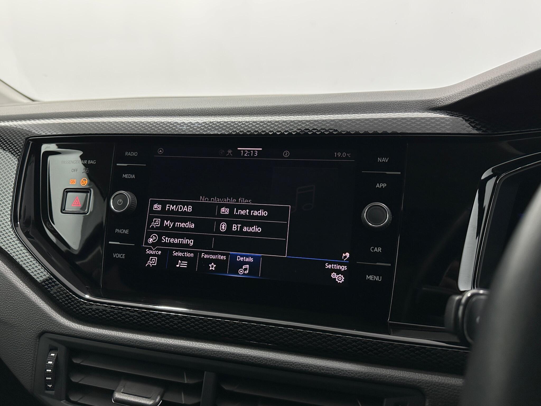 Volkswagen Polo view 23
