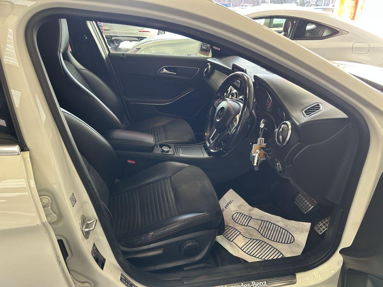 Mercedes-Benz Gla view 25