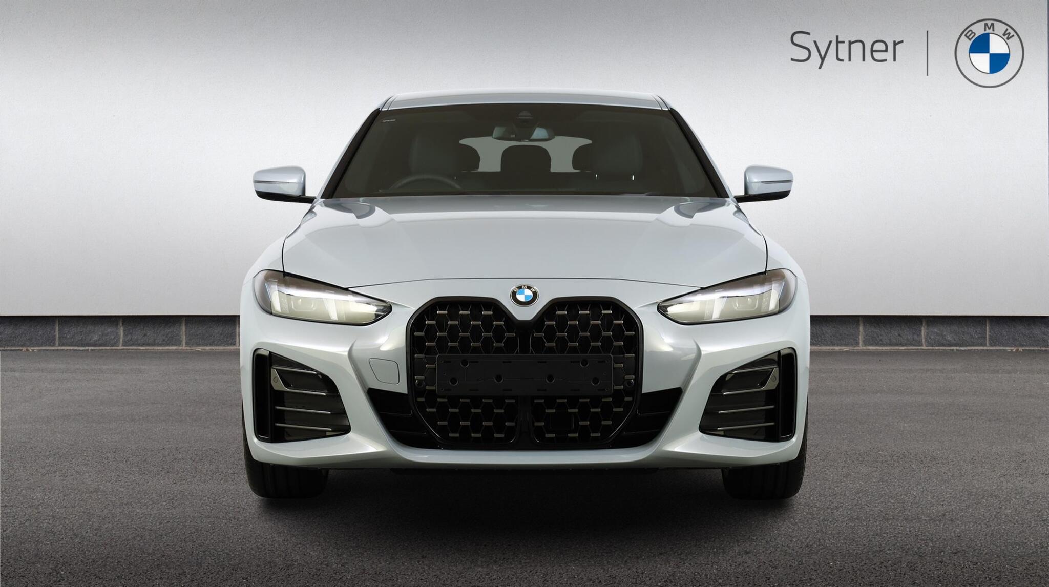 BMW 4 Series view 16