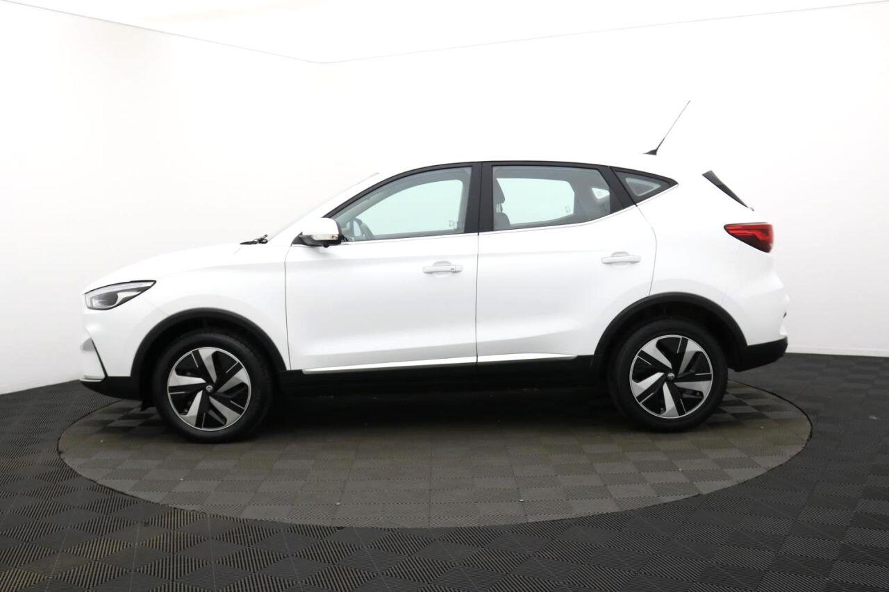 MG ZS view 8