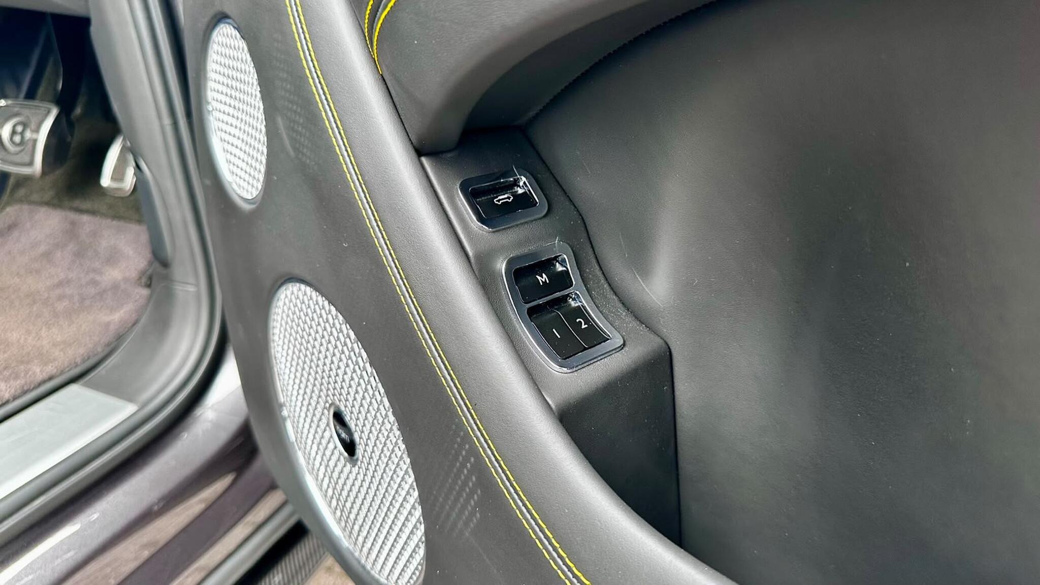 Bentley Bentayga view 64