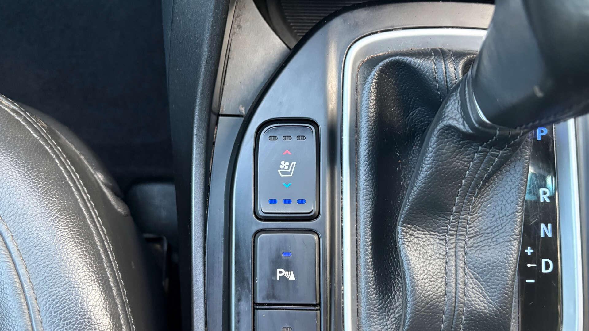 Hyundai Santa Fe view 34