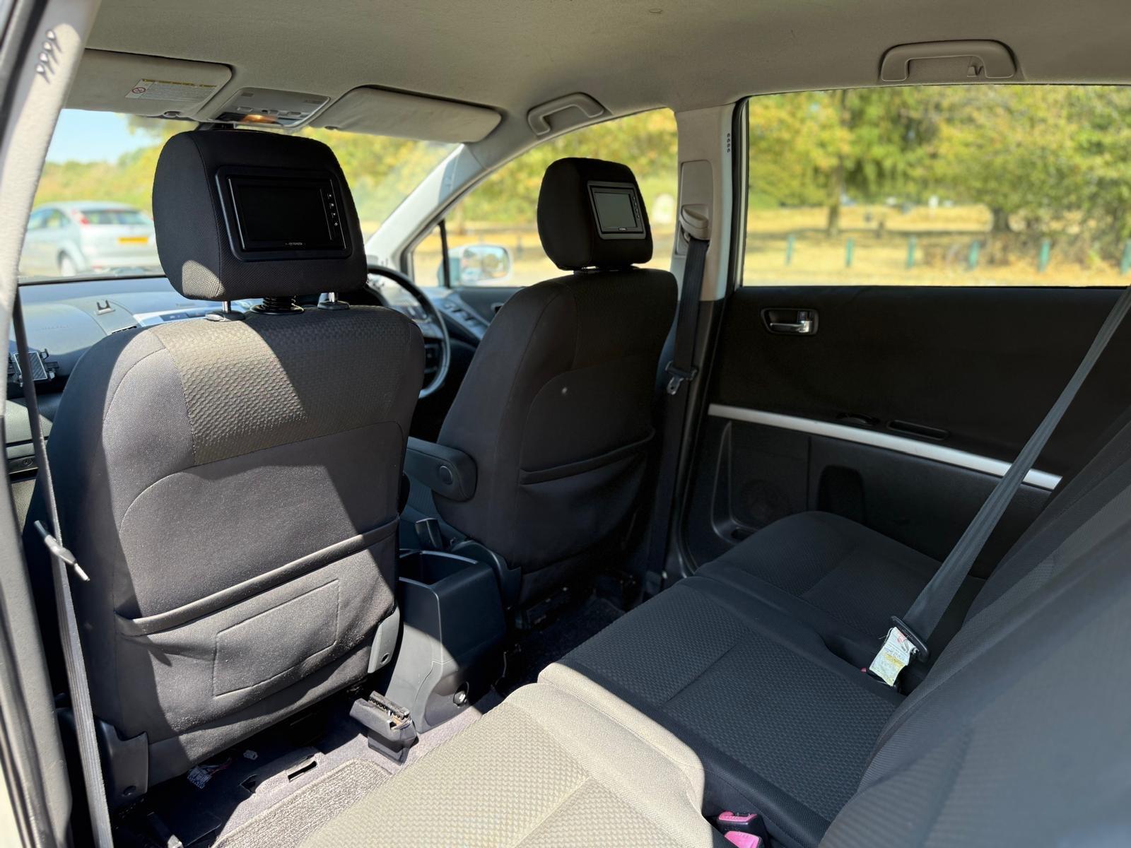 Toyota Corolla Verso view 42