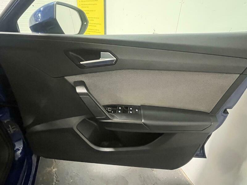 2021 SEAT Leon 1.0 TSI EVO SE Dynamic Euro 6 (s/s) 5dr • 77,444 miles image 23