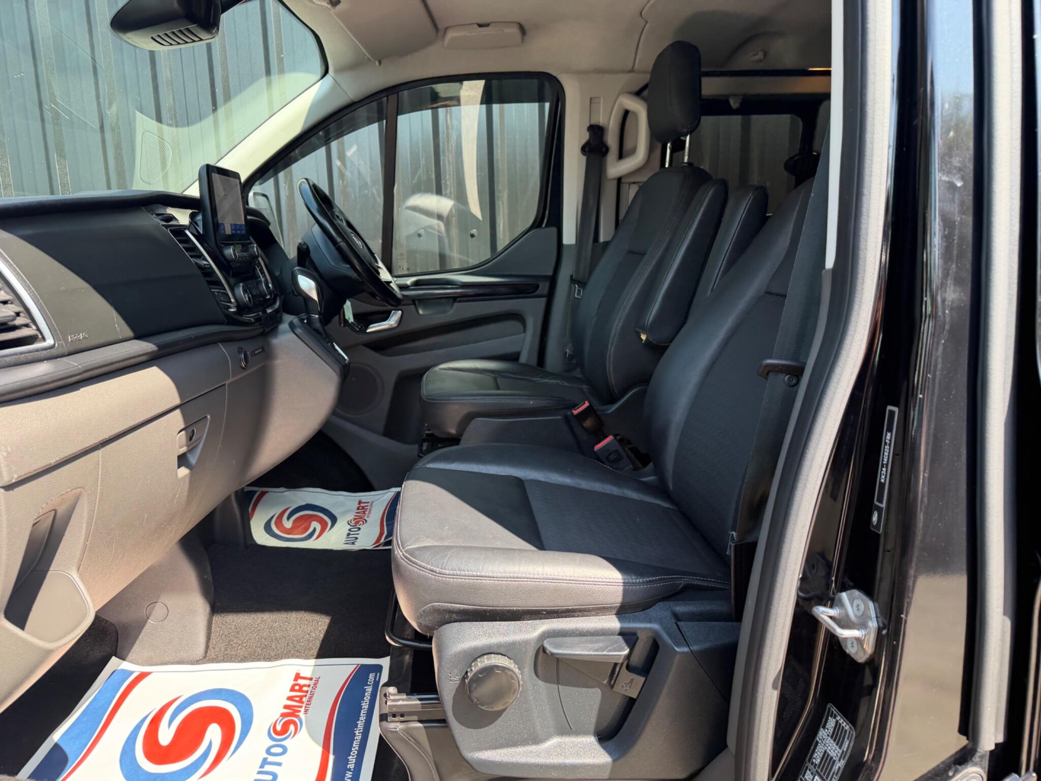 Ford Transit Custom view 28