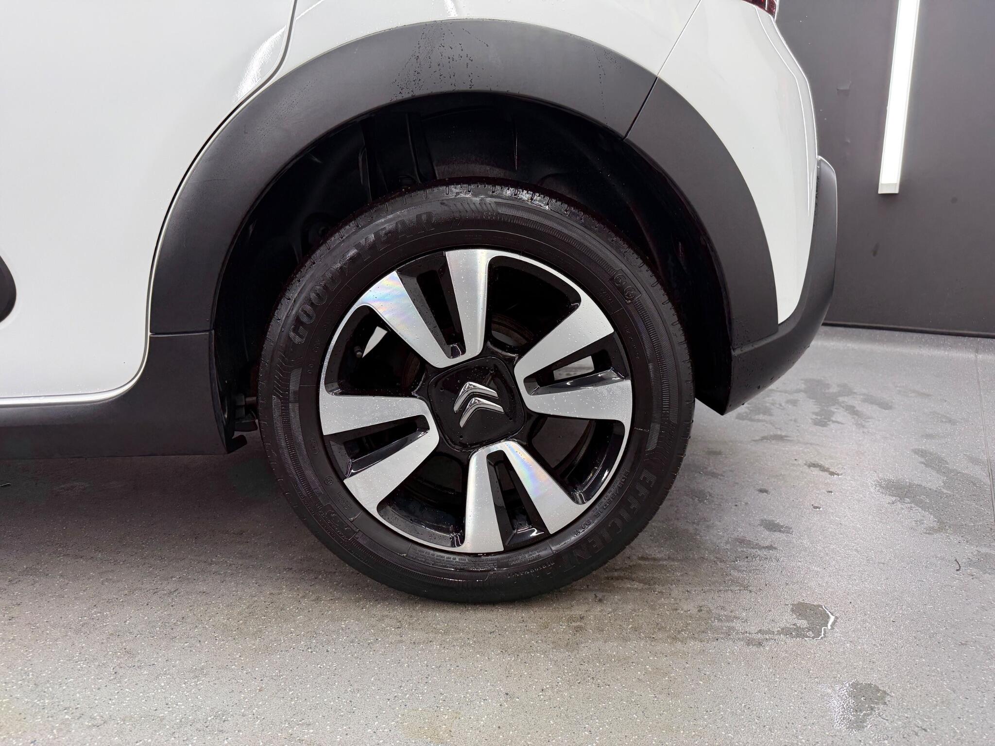 Citroen C3 view 18