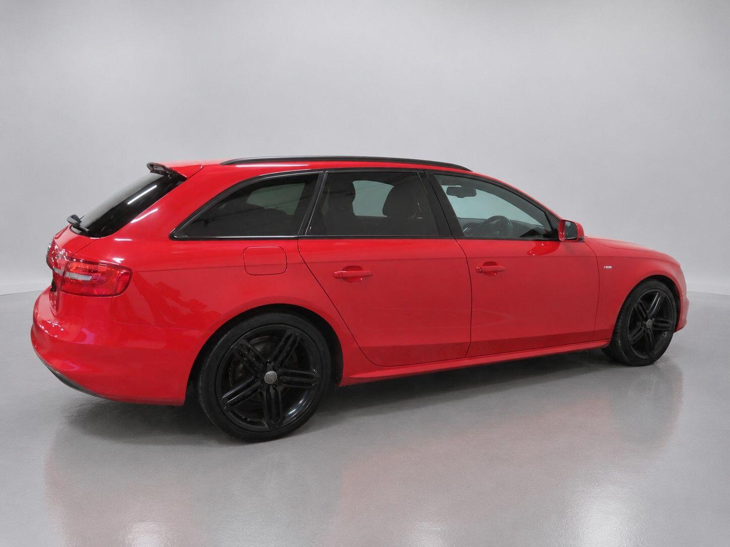 Audi A4 view 11