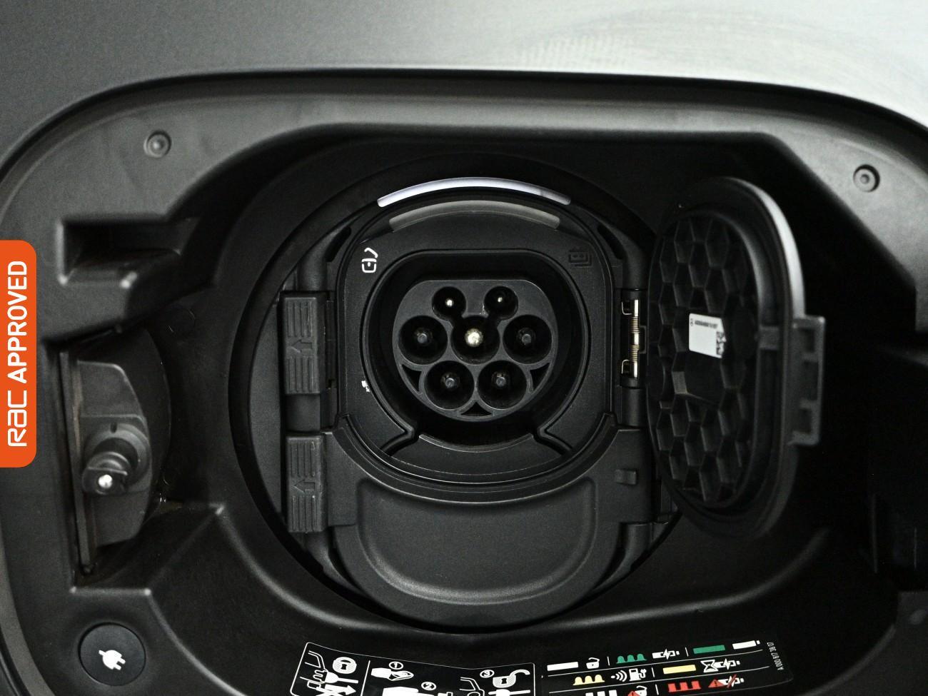 Mercedes-Benz Eqc view 39