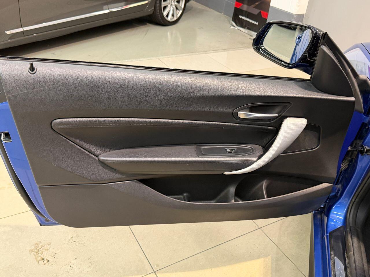 BMW 2 Series view 31