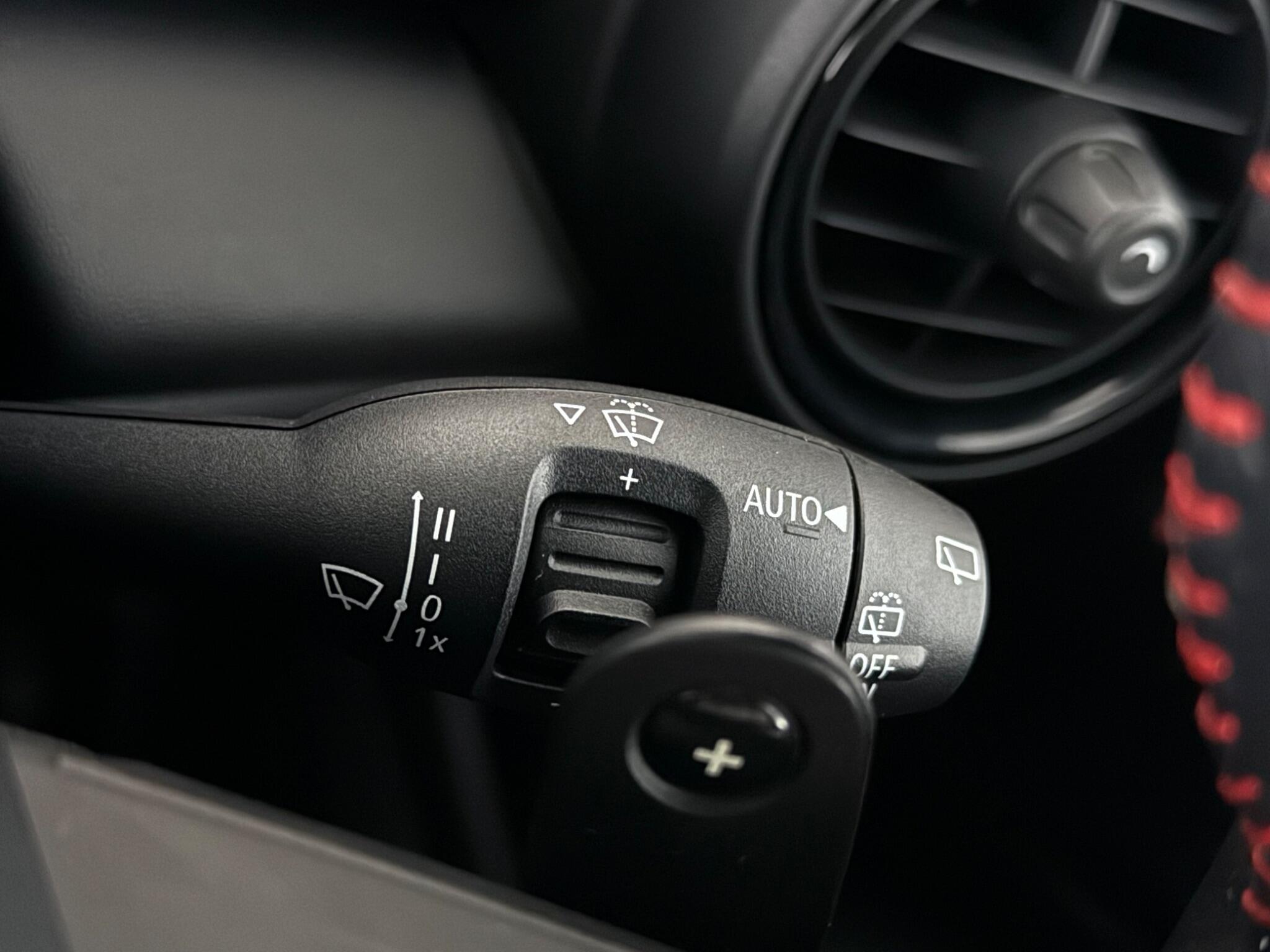 Mini Hatch view 17