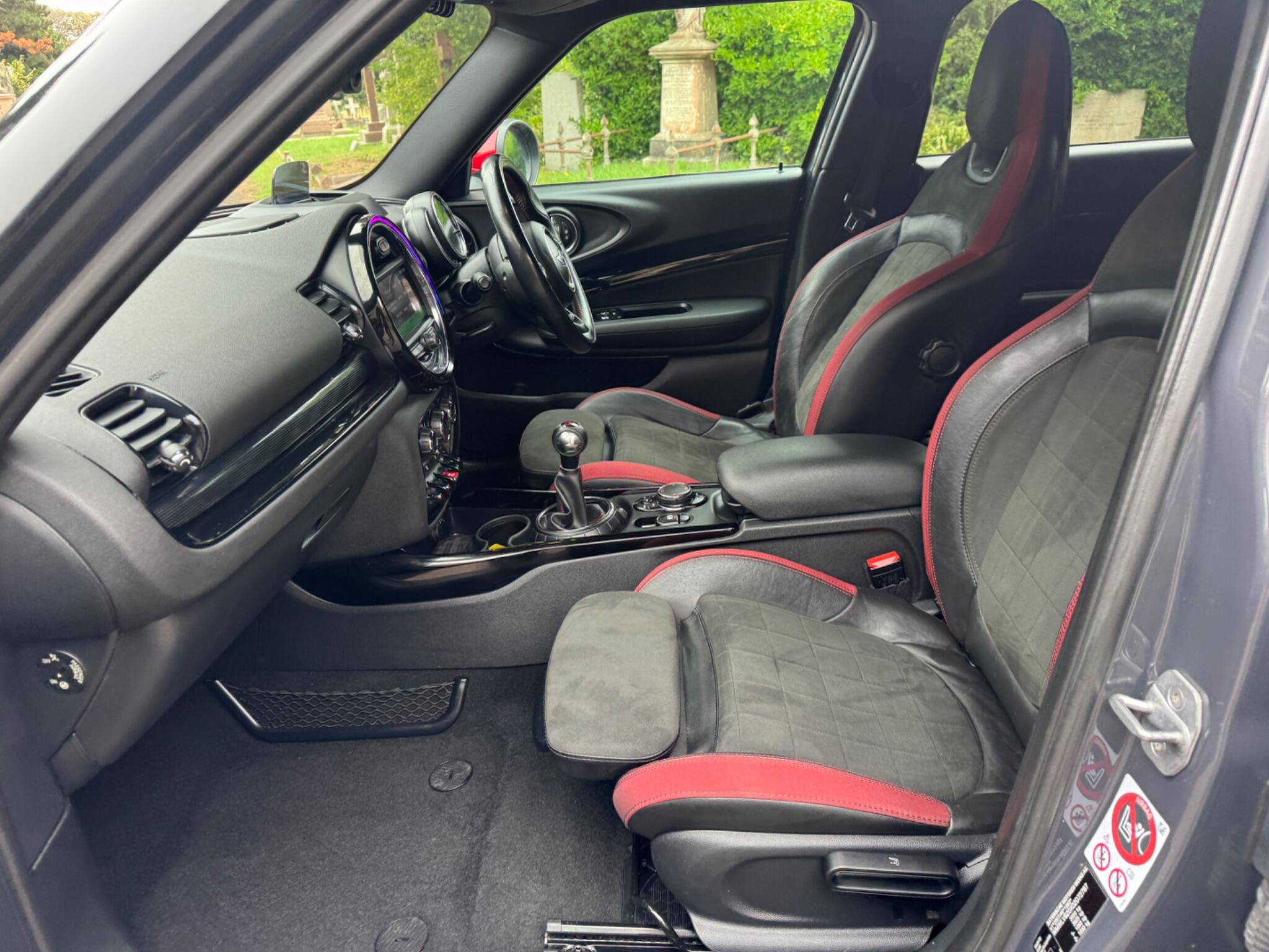 Mini Clubman view 57