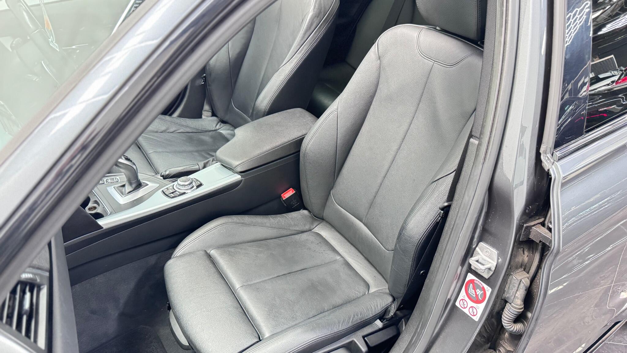 BMW 3 Series view 31