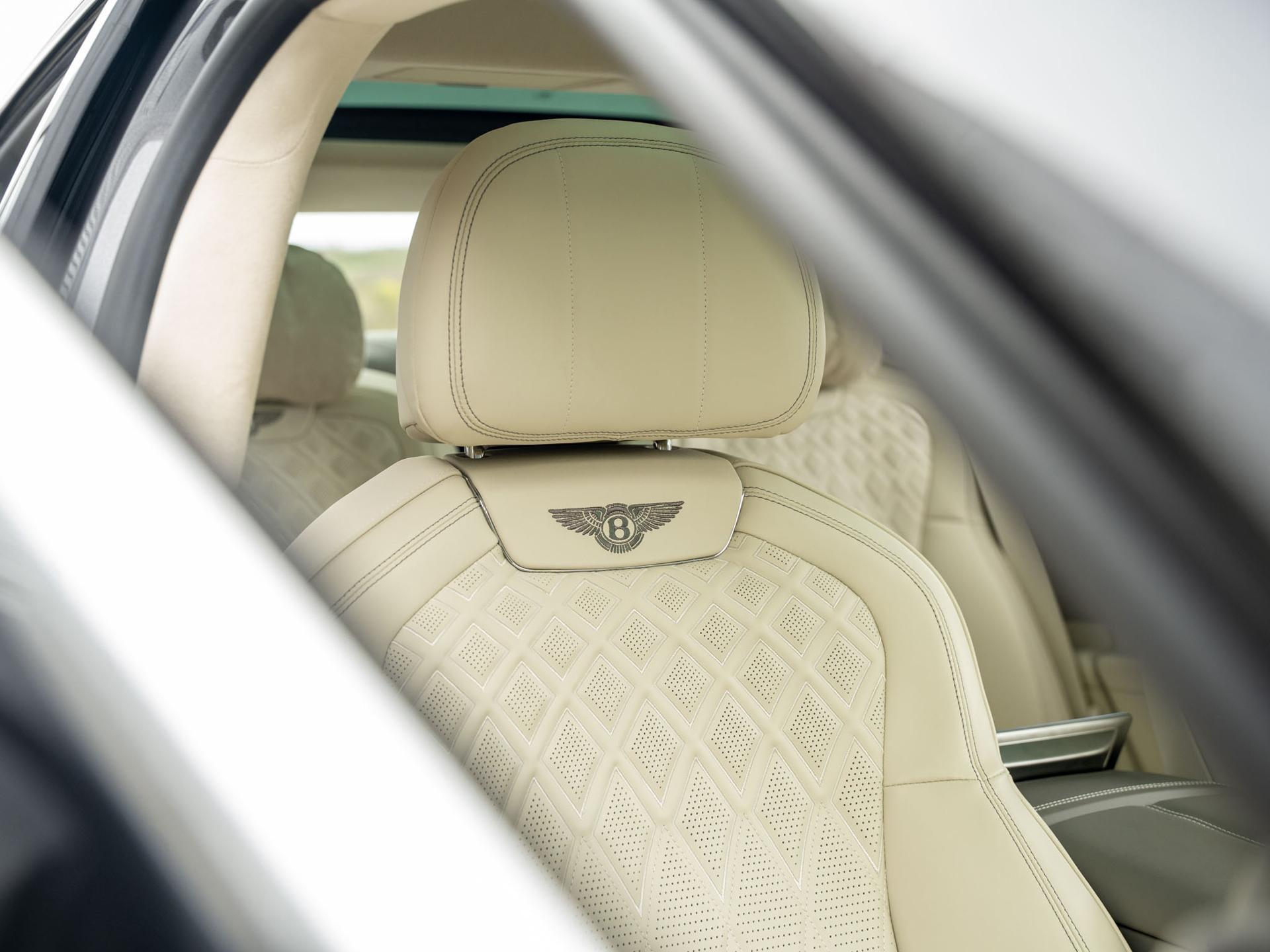 Bentley Flying Spur view 26