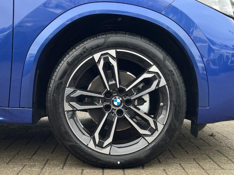 BMW iX2 view 14