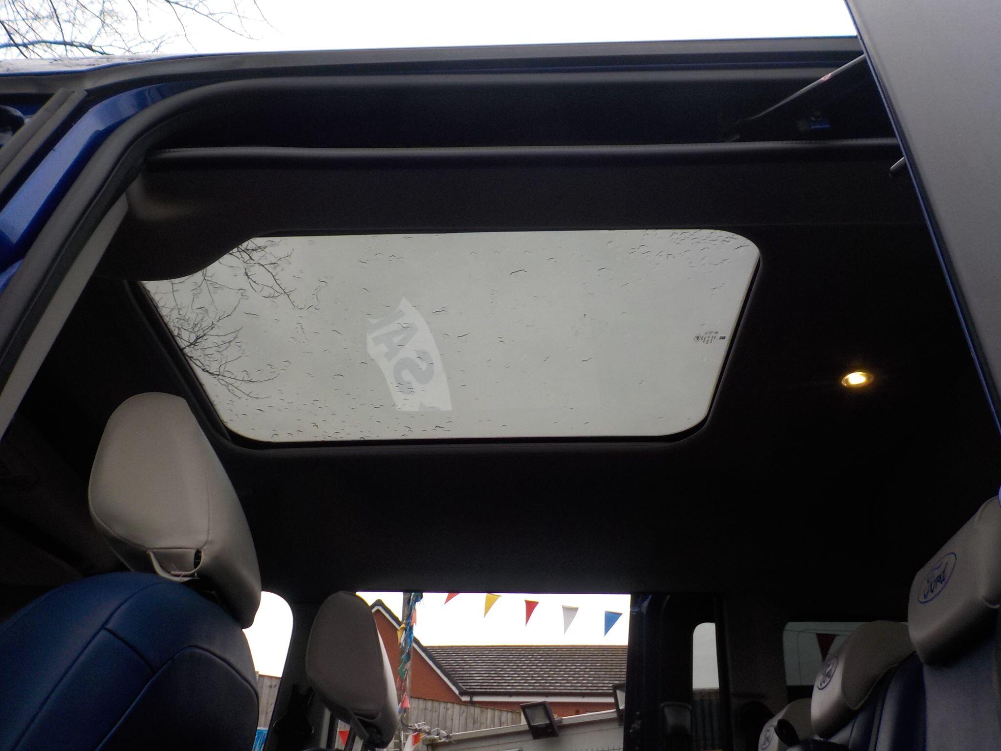 Ford Tourneo Connect 1.6 TDCi Titanium Euro 5 5dr