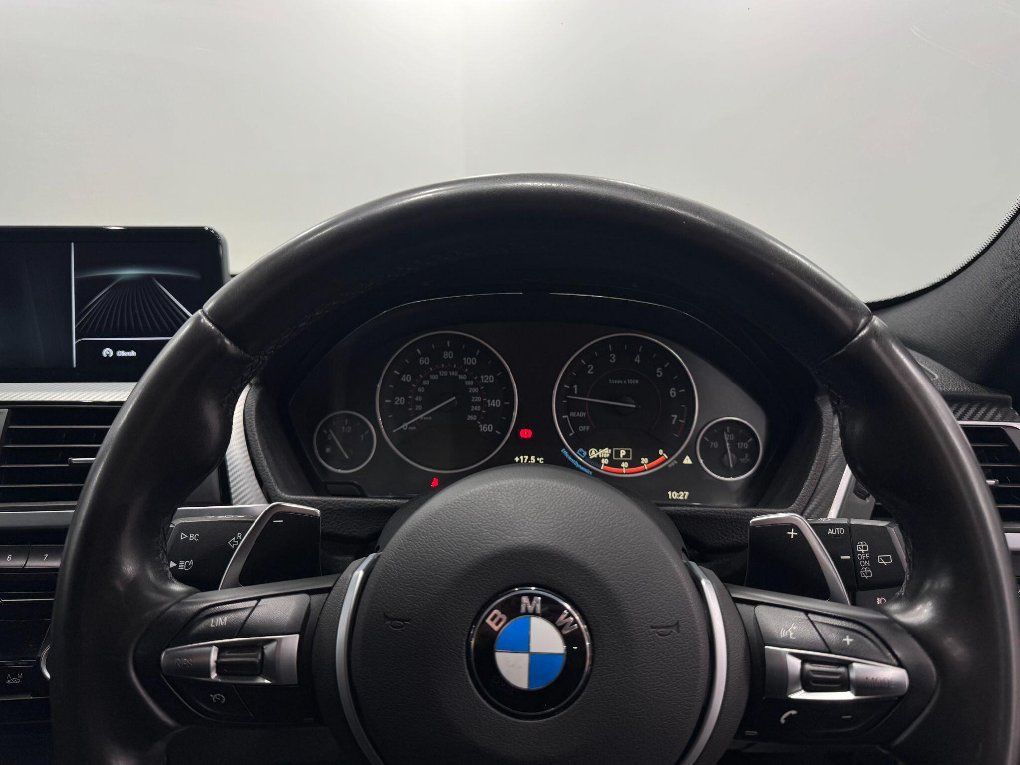 BMW 3 Series view 30