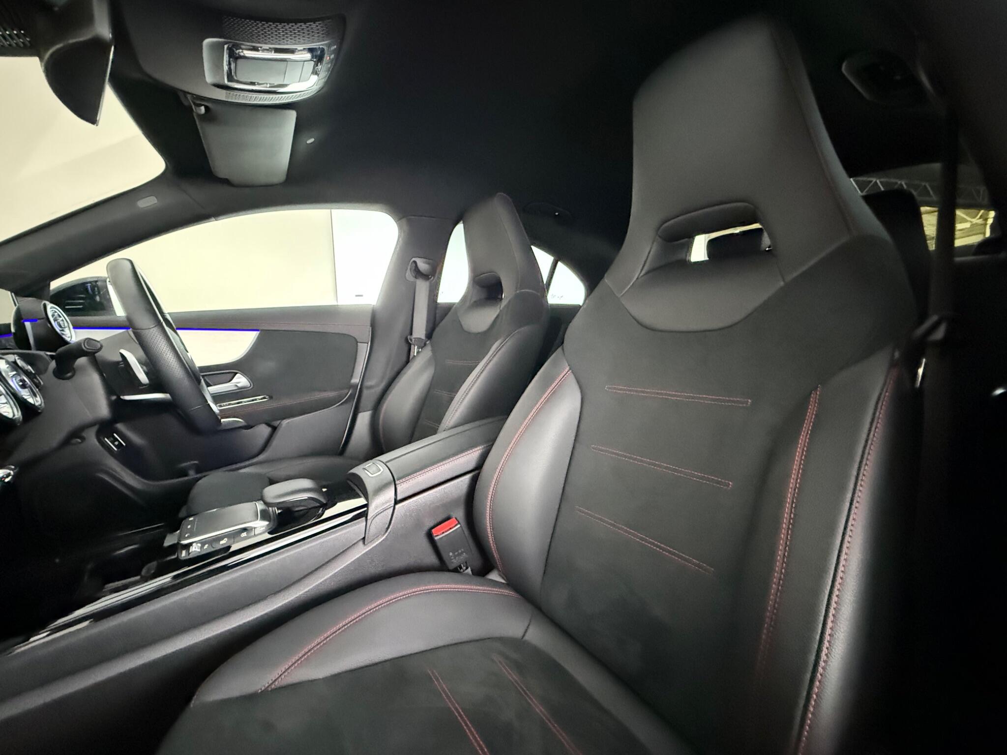 Mercedes-Benz CLA view 32