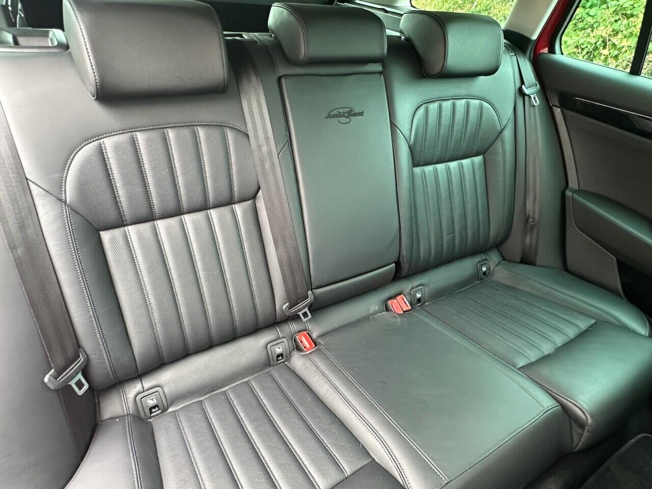 Skoda Superb view 24
