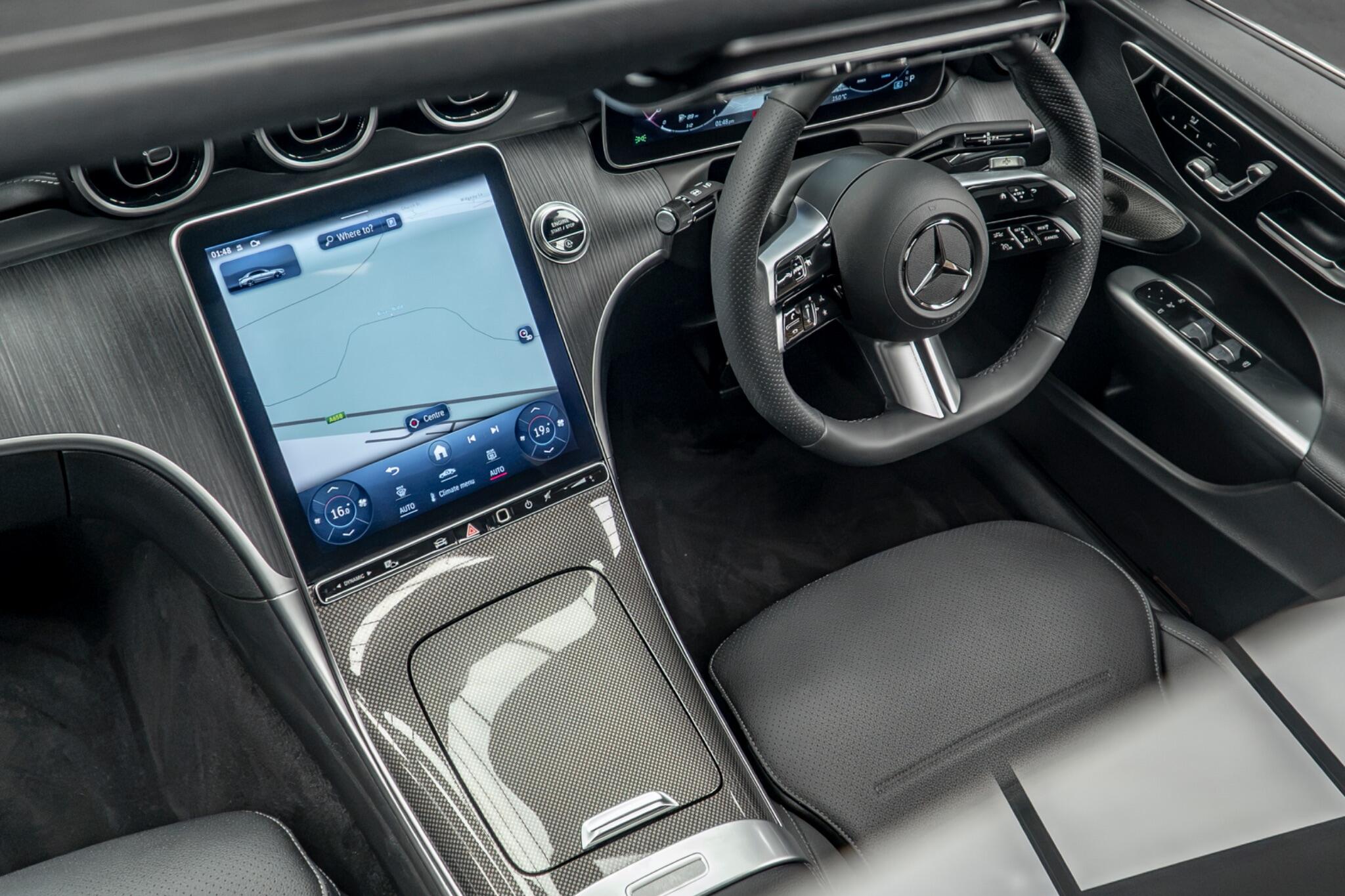 Mercedes-Benz C-Class view 37