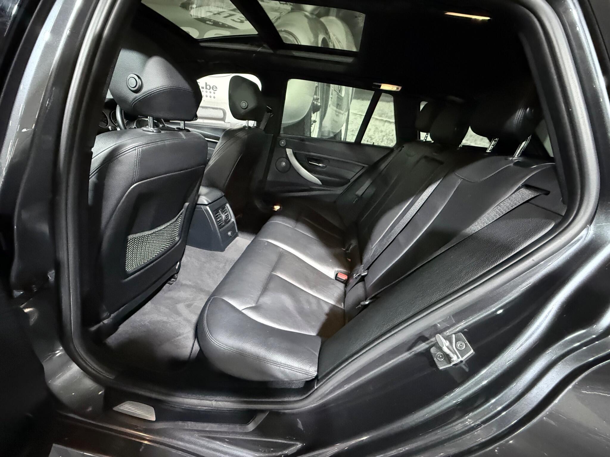 BMW 3 Series view 13