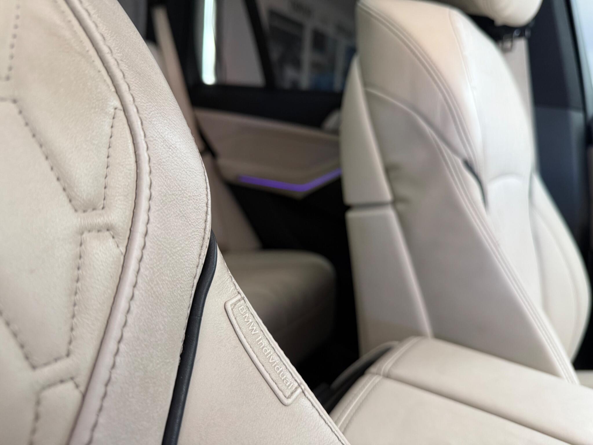 BMW X5 view 32