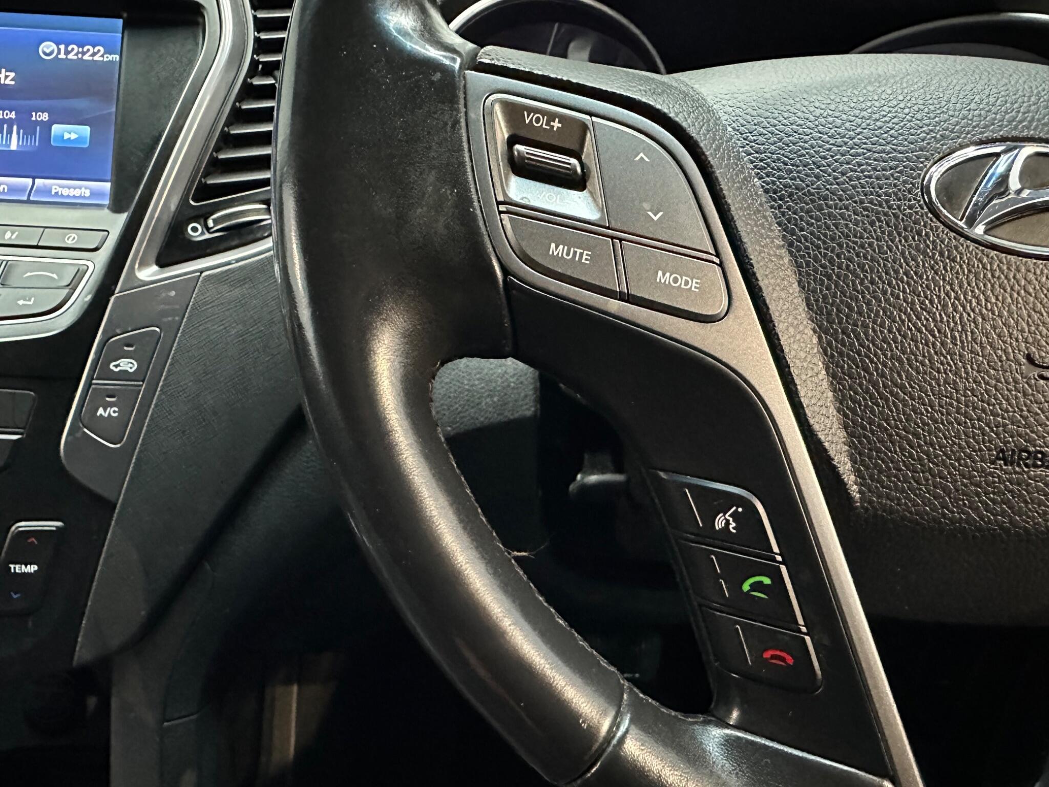 Hyundai Santa Fe view 10