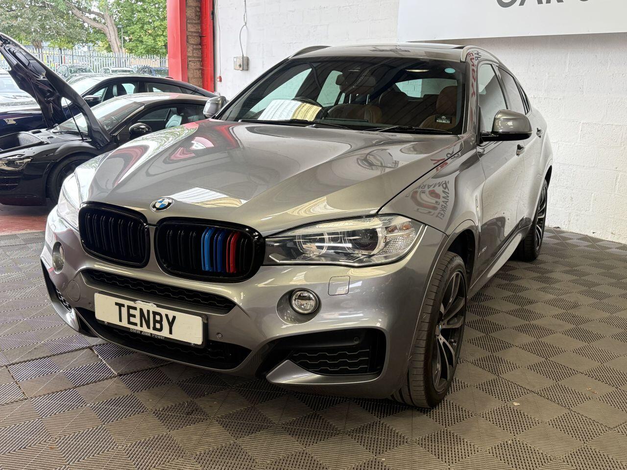 BMW X6 view 5