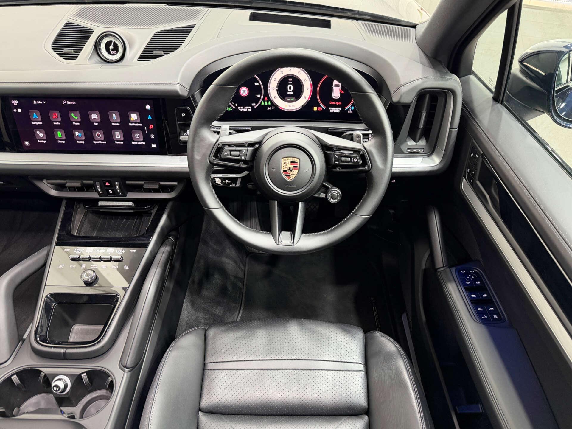 Porsche Cayenne view 20