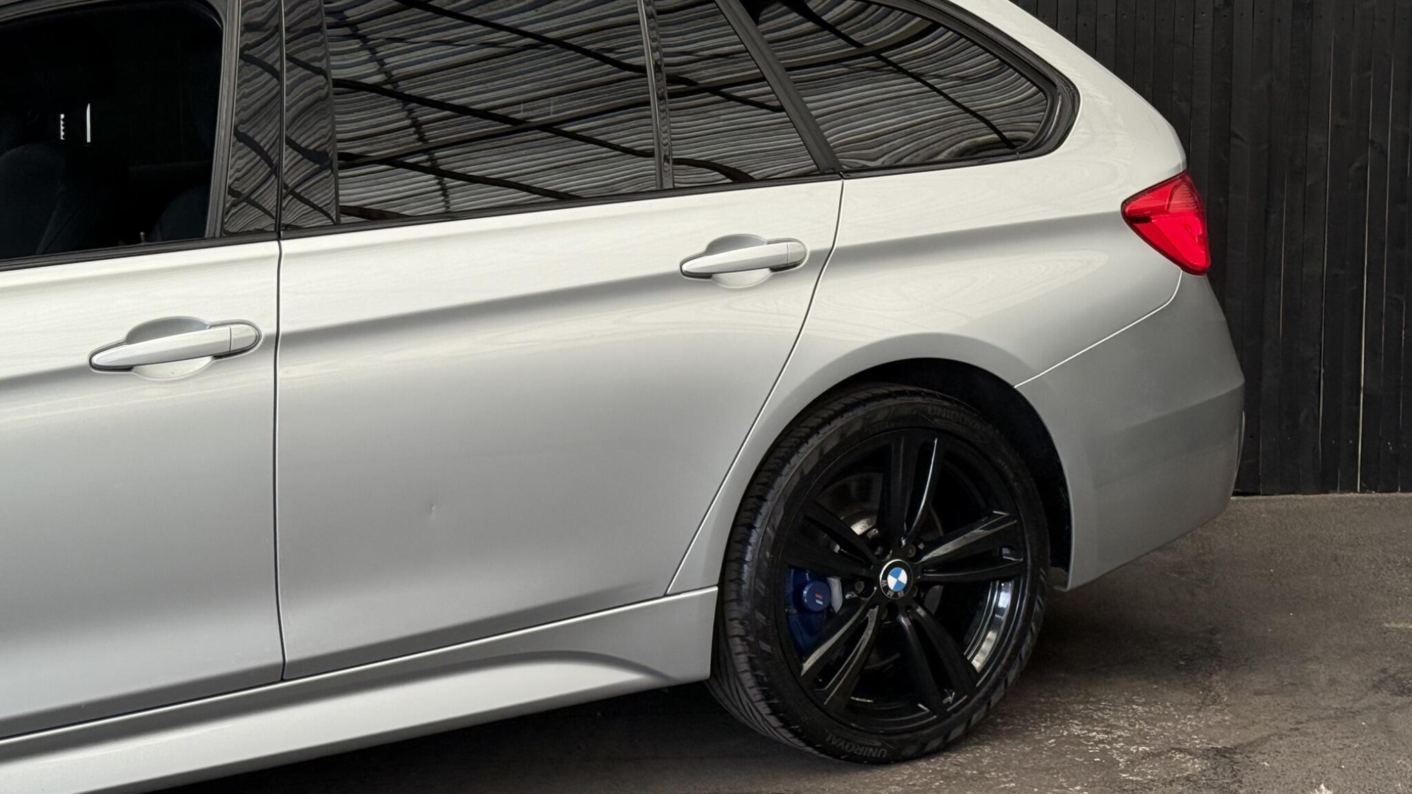 BMW 3 Series view 12