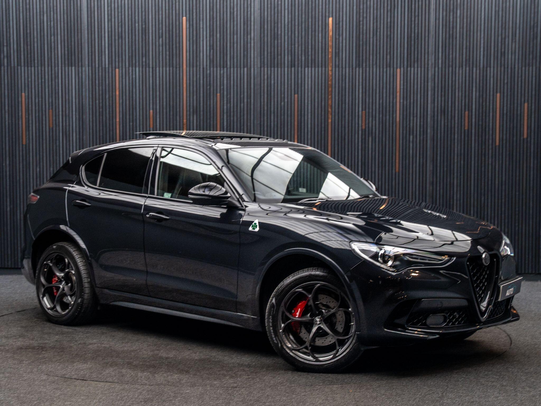 Alfa Romeo Stelvio view 19
