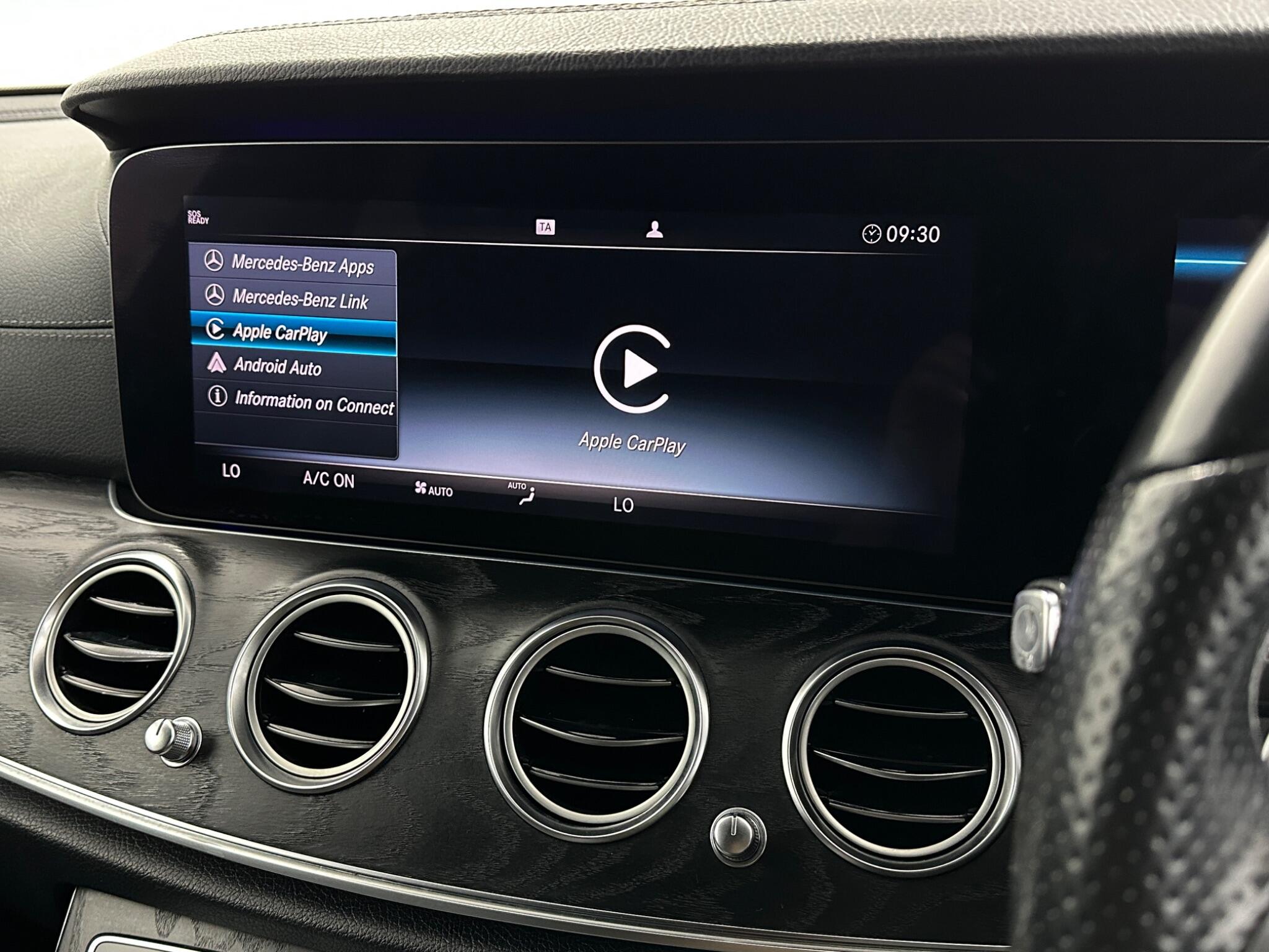 Mercedes-Benz E-Class view 26