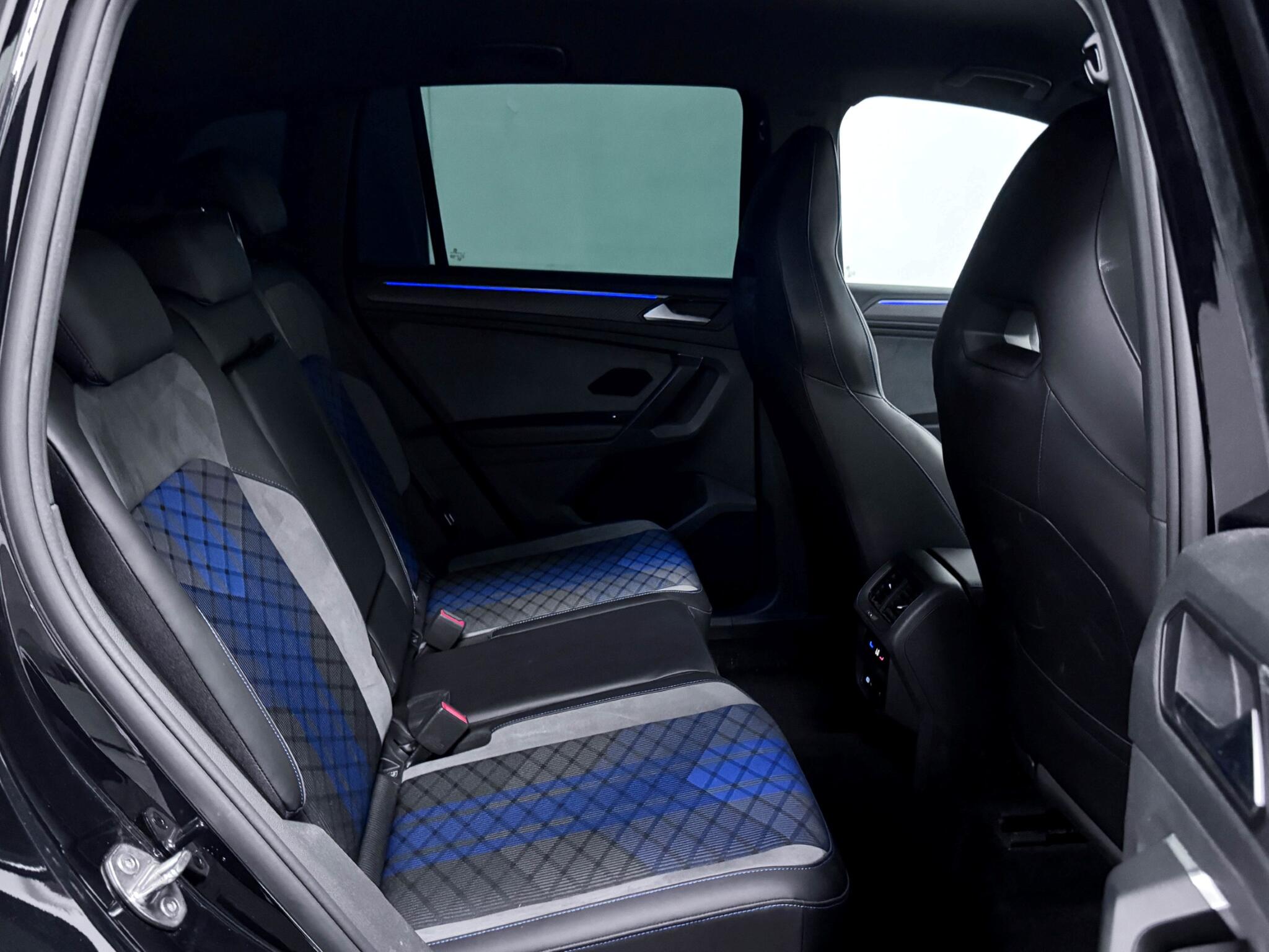 Volkswagen Tiguan view 11