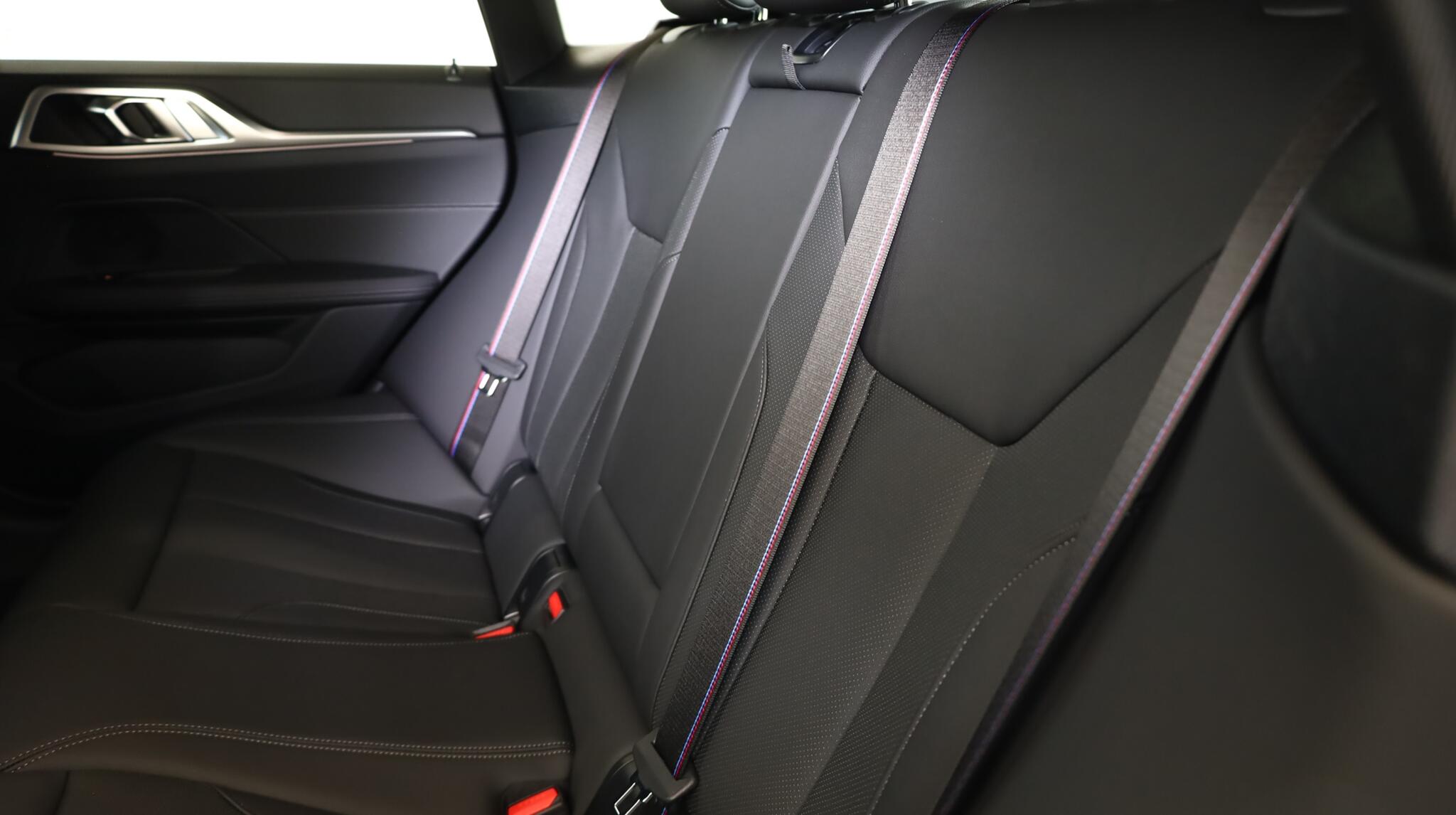 BMW 4 Series view 12