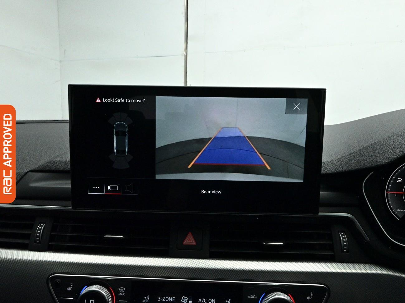 Audi A5 view 3