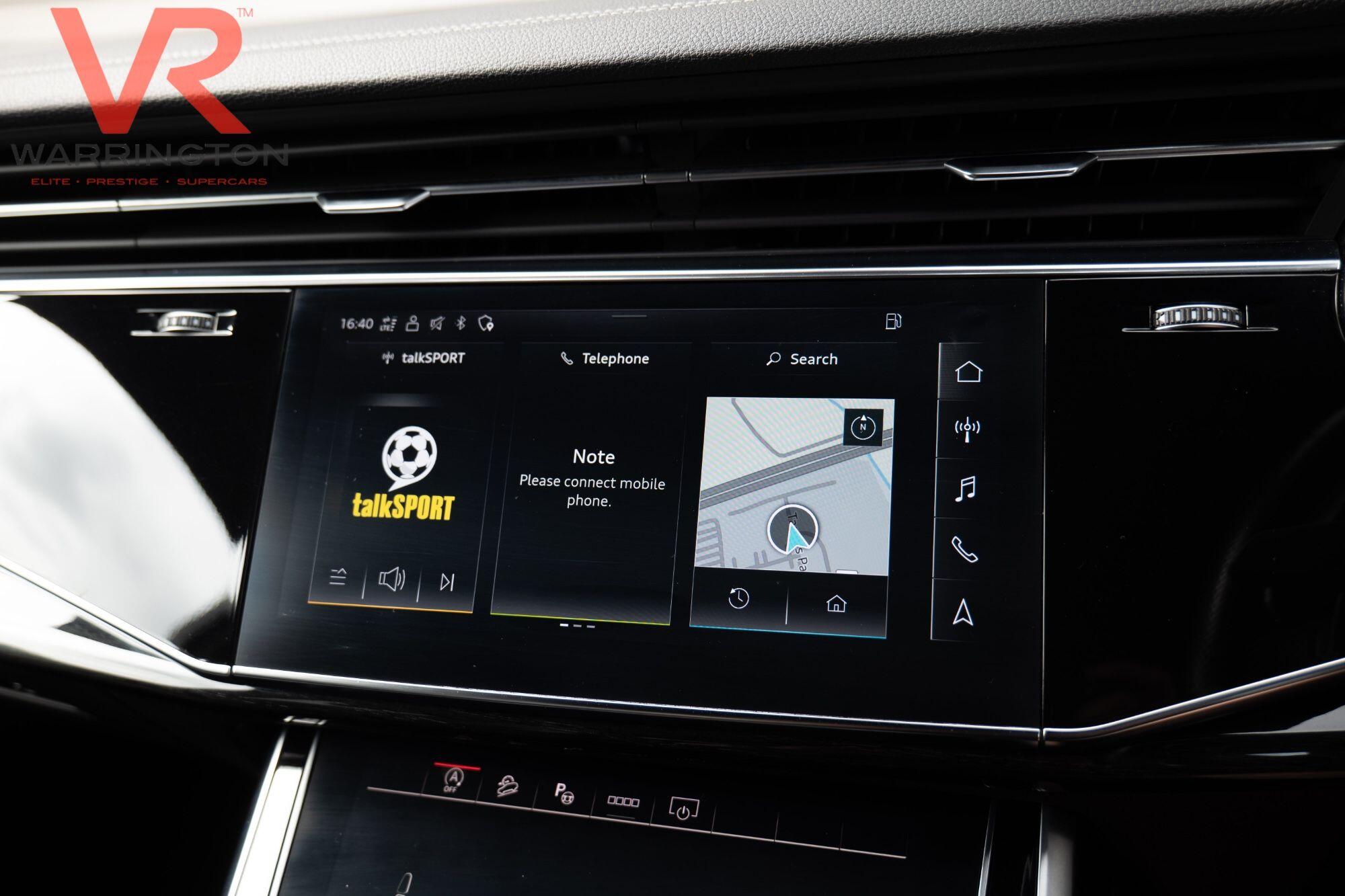 Audi Q7 view 30