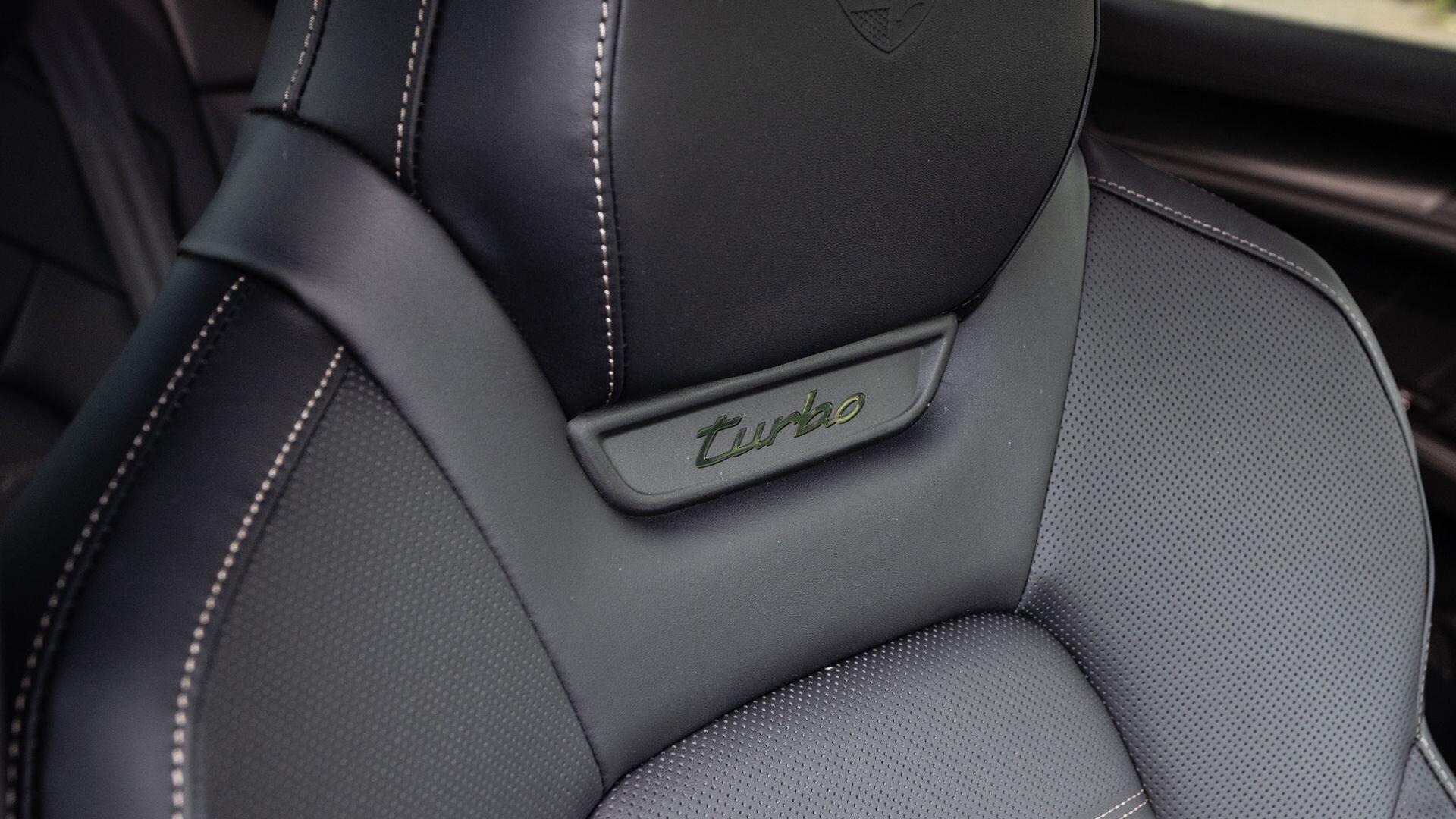 Porsche Cayenne view 36