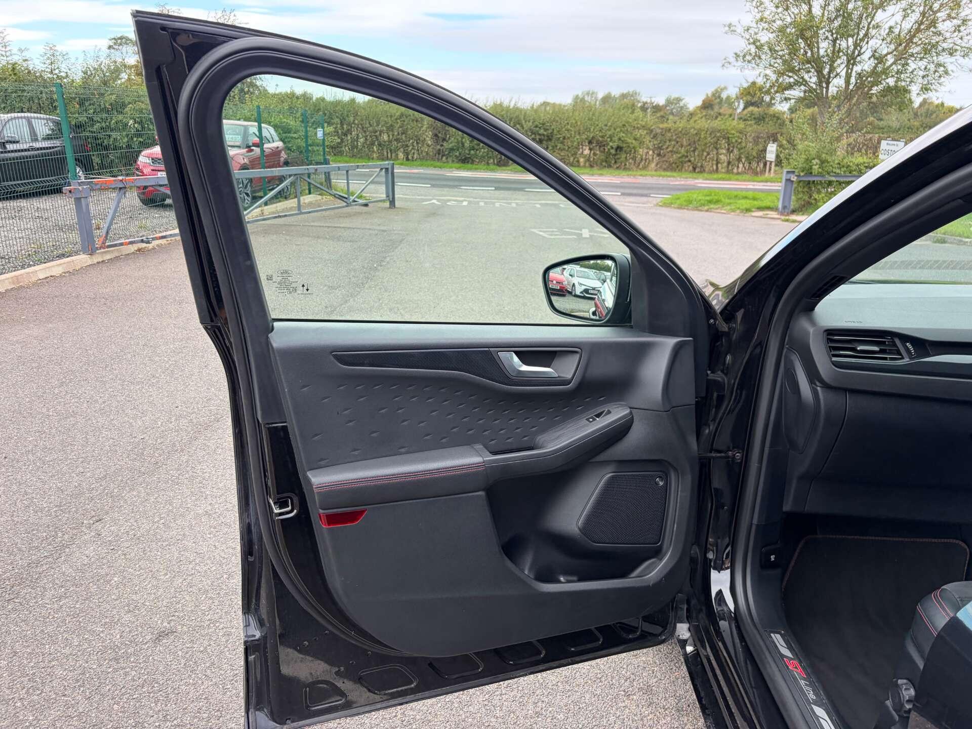 Ford Kuga view 14