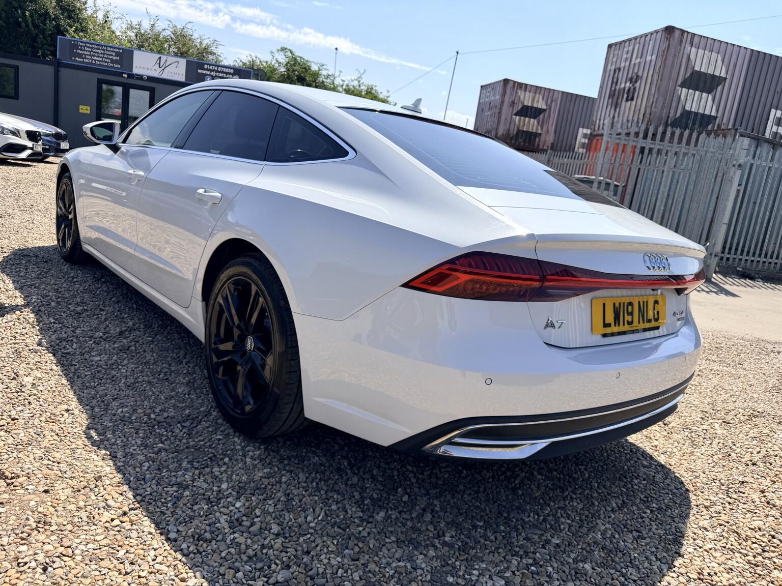Audi A7 view 7