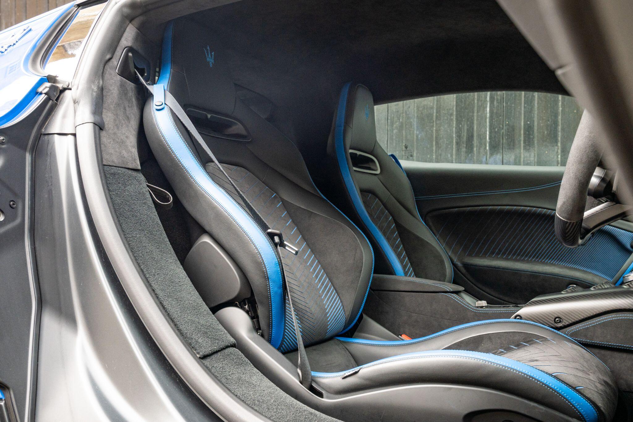 Maserati MC20 view 32