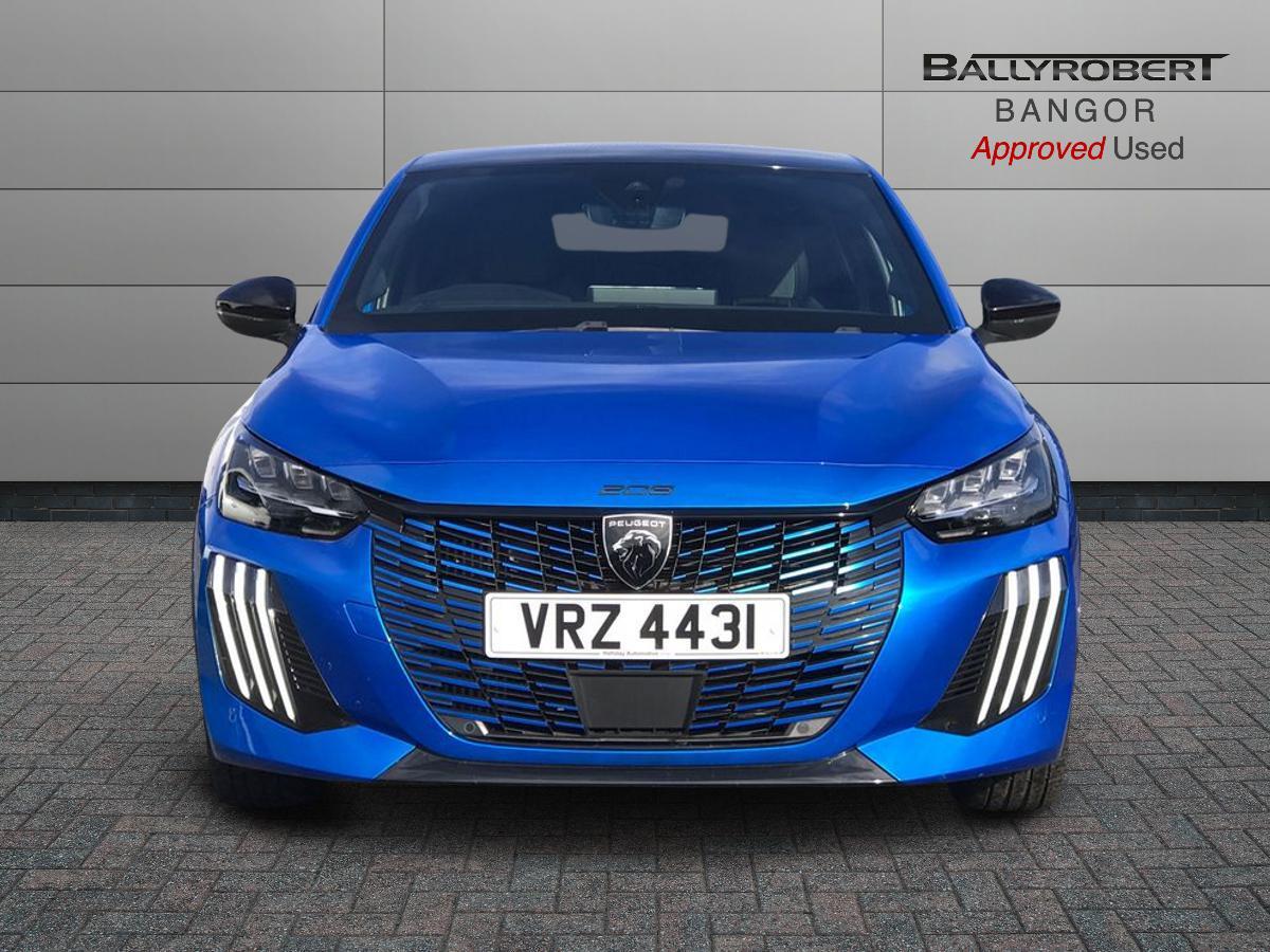 Peugeot 208 view 10