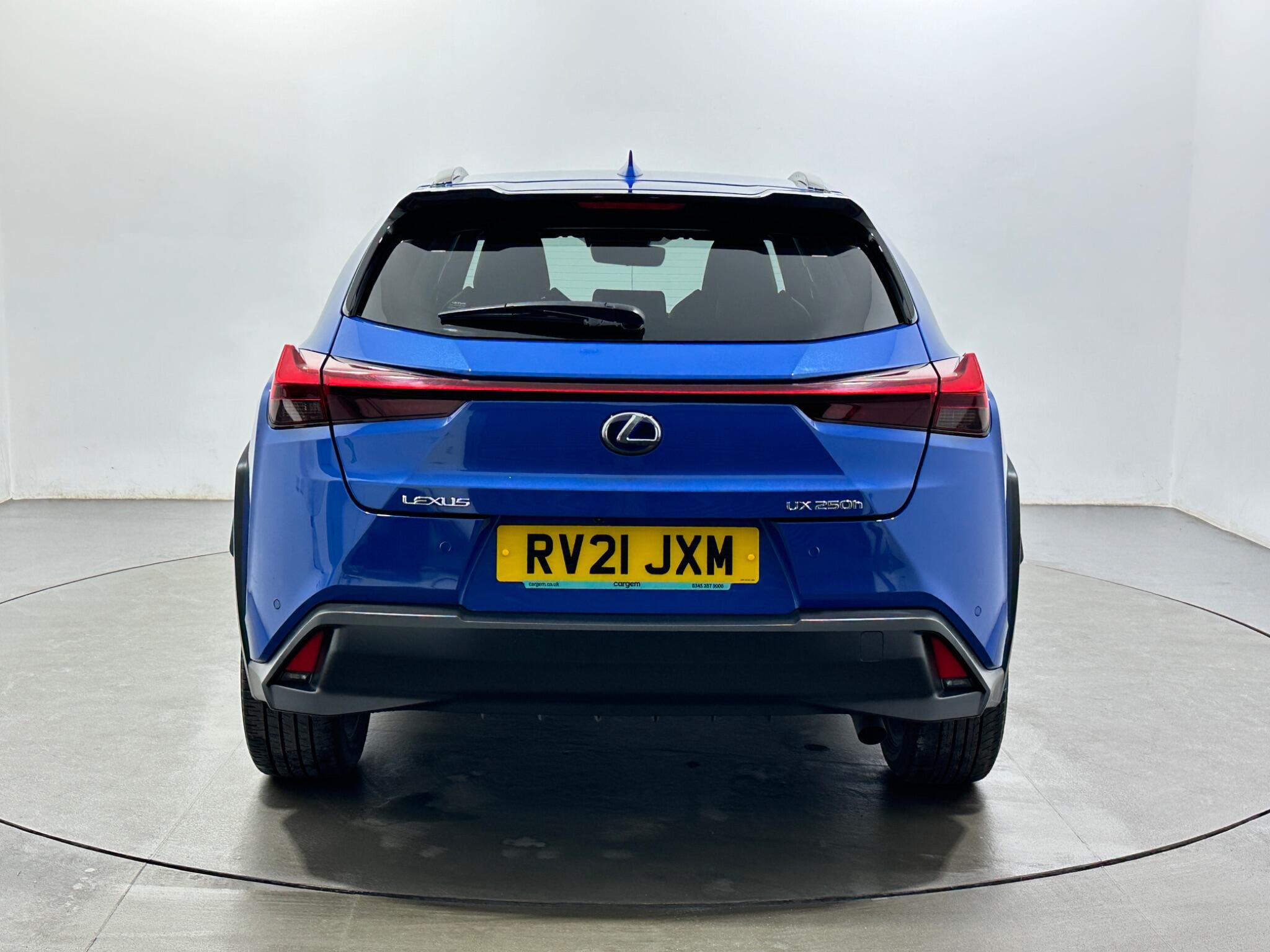 Lexus UX view 7