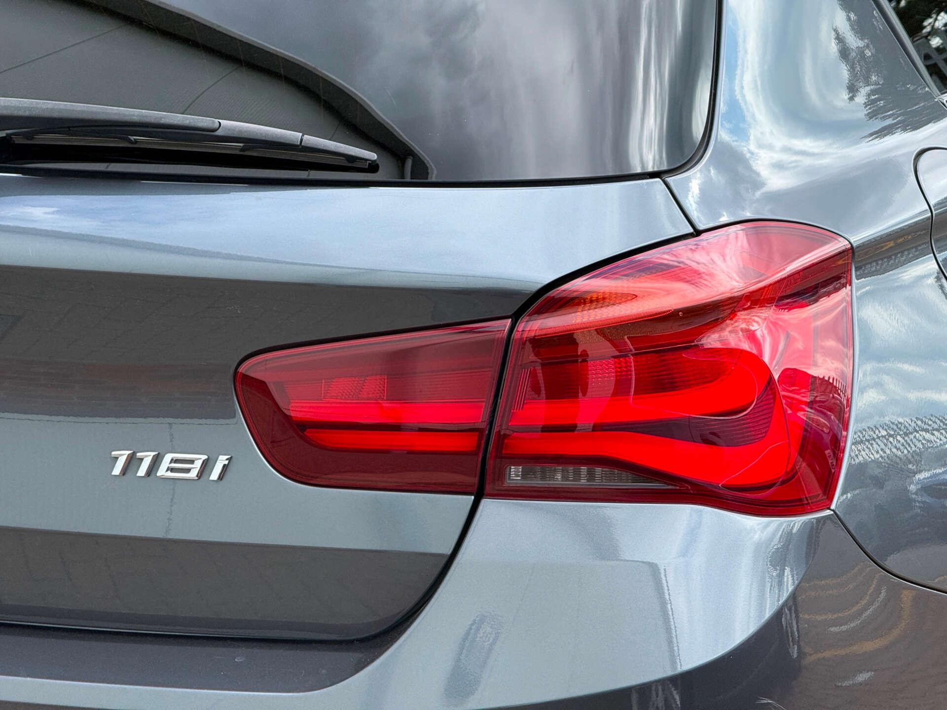 BMW 1 Series view 19