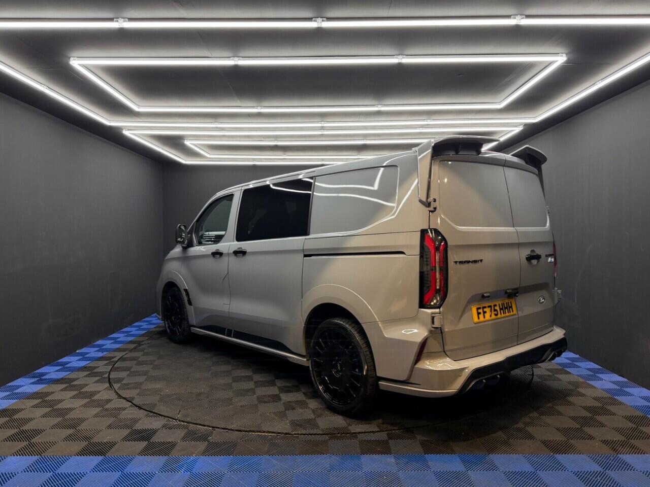 Ford Transit Custom view 14