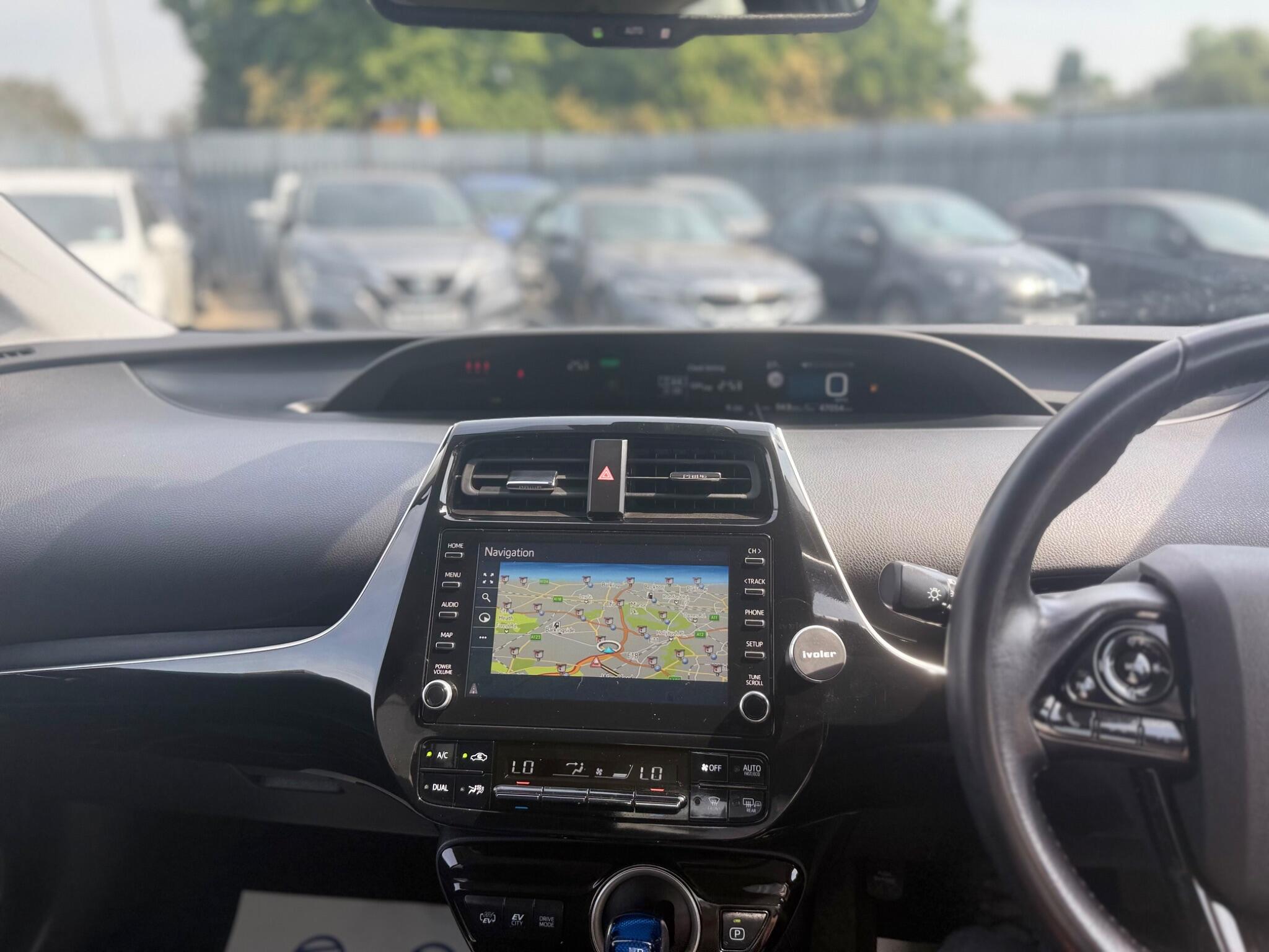 Toyota Prius view 24