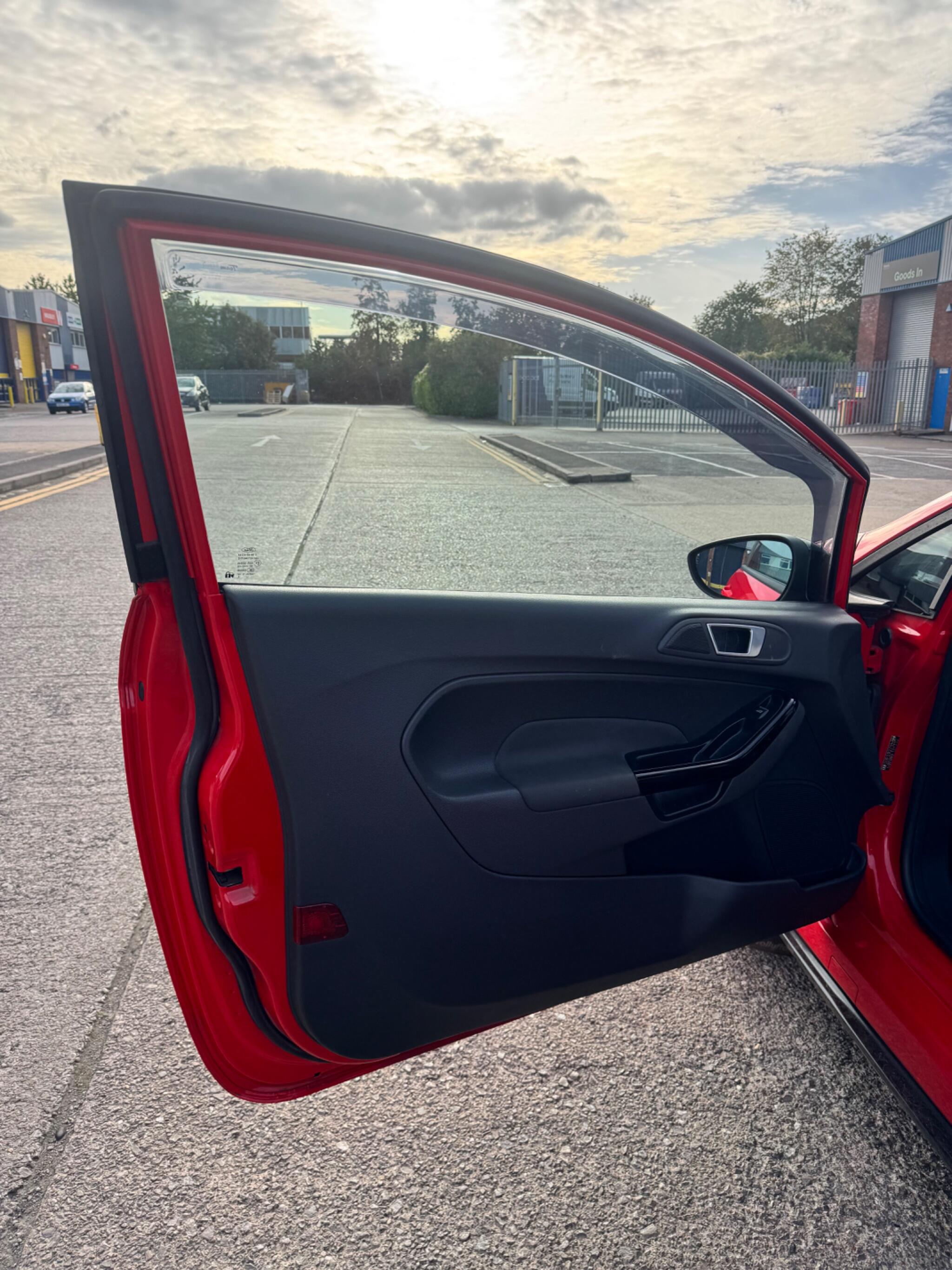 Ford Fiesta view 28