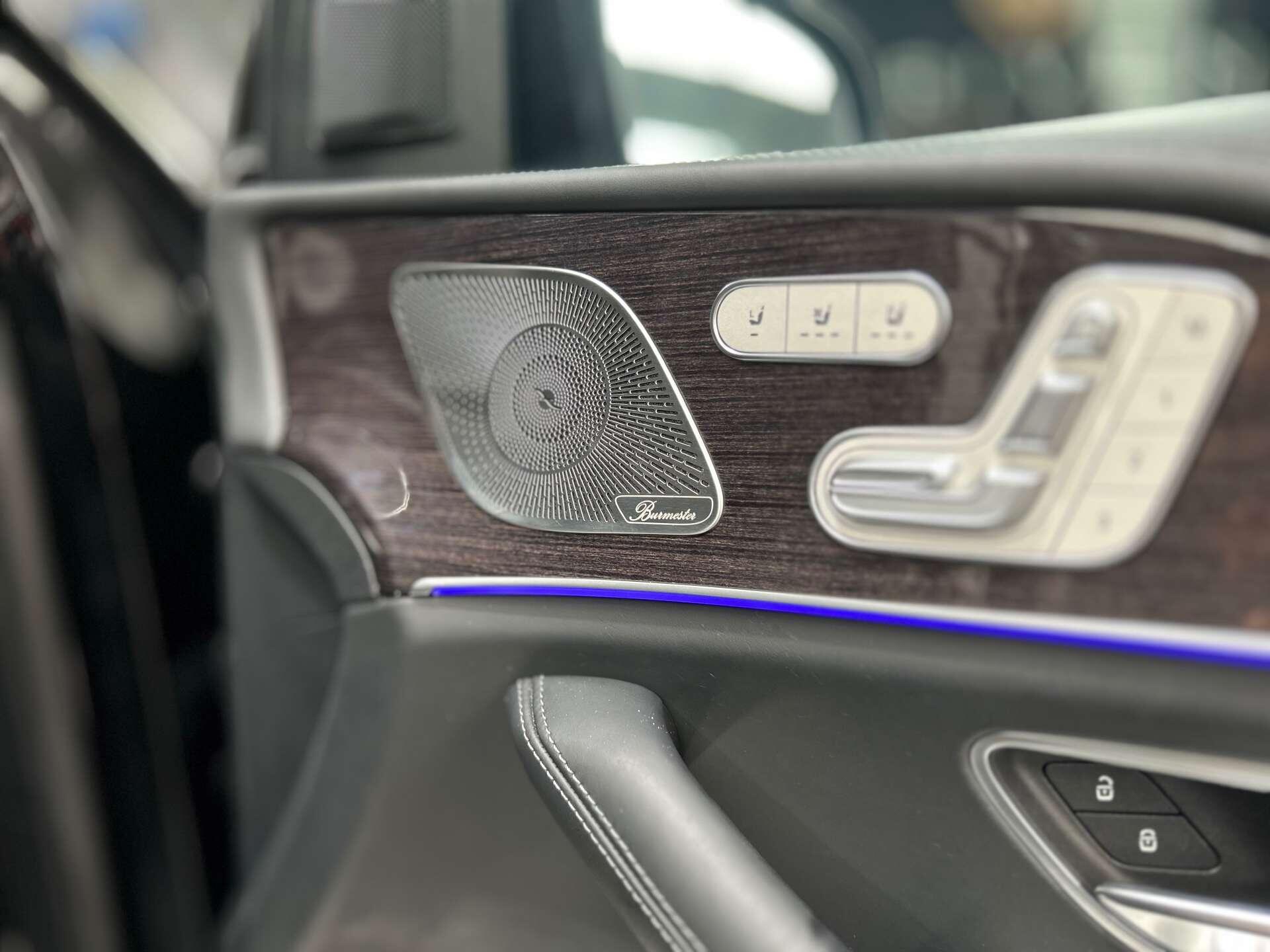 Mercedes-Benz GLS view 17