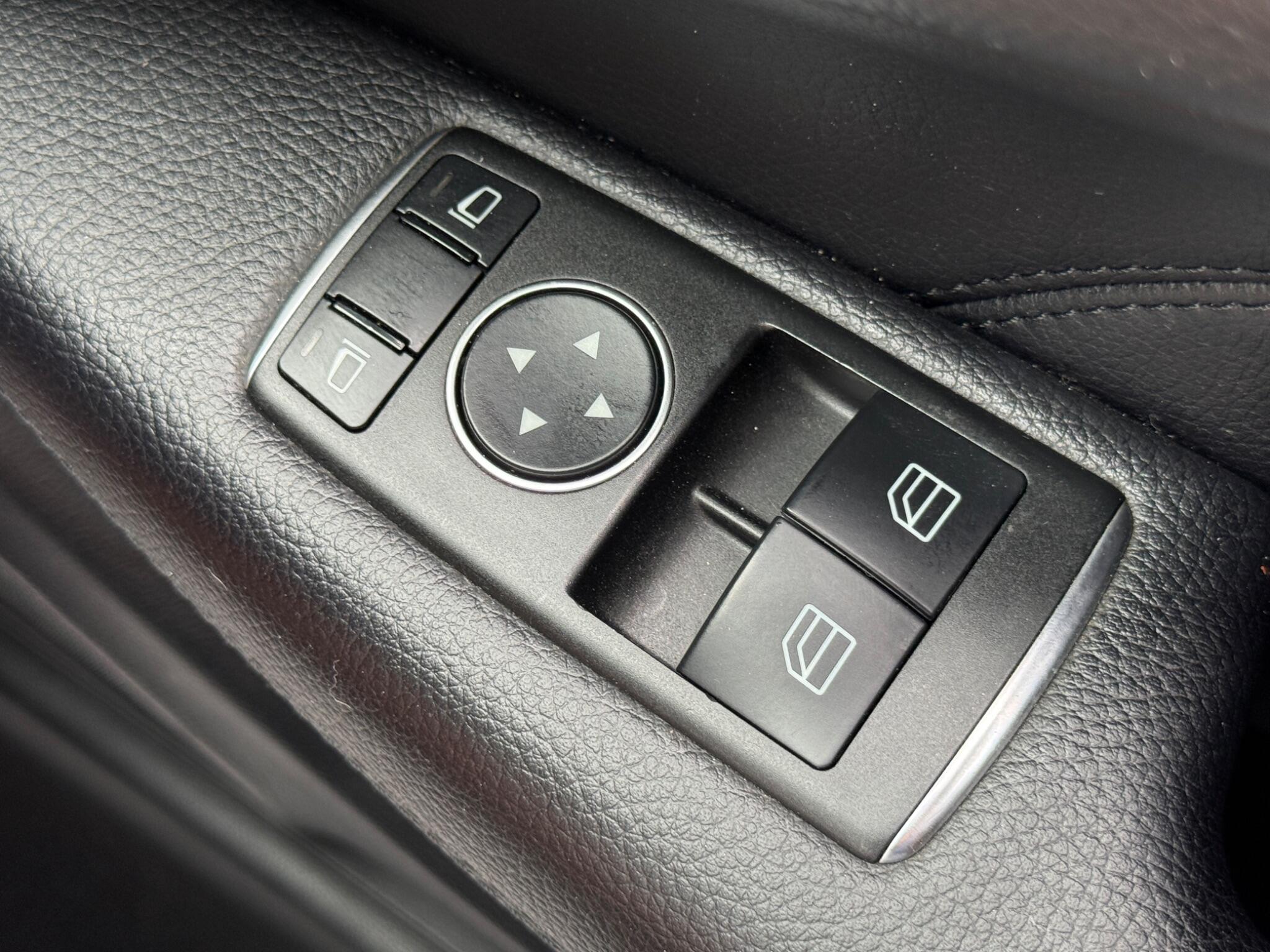 Mercedes-Benz C Class - Image 60