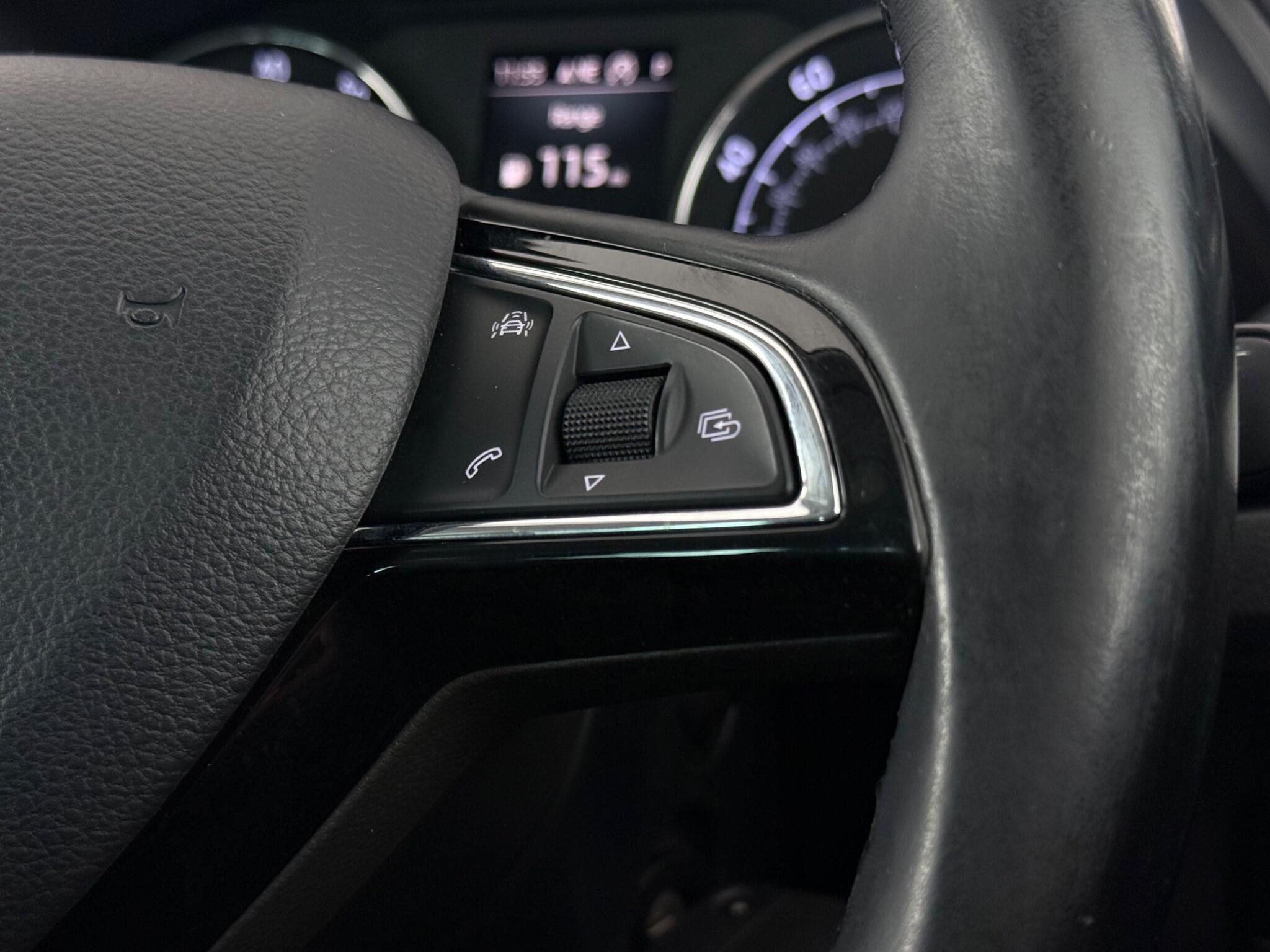 Skoda Superb view 16